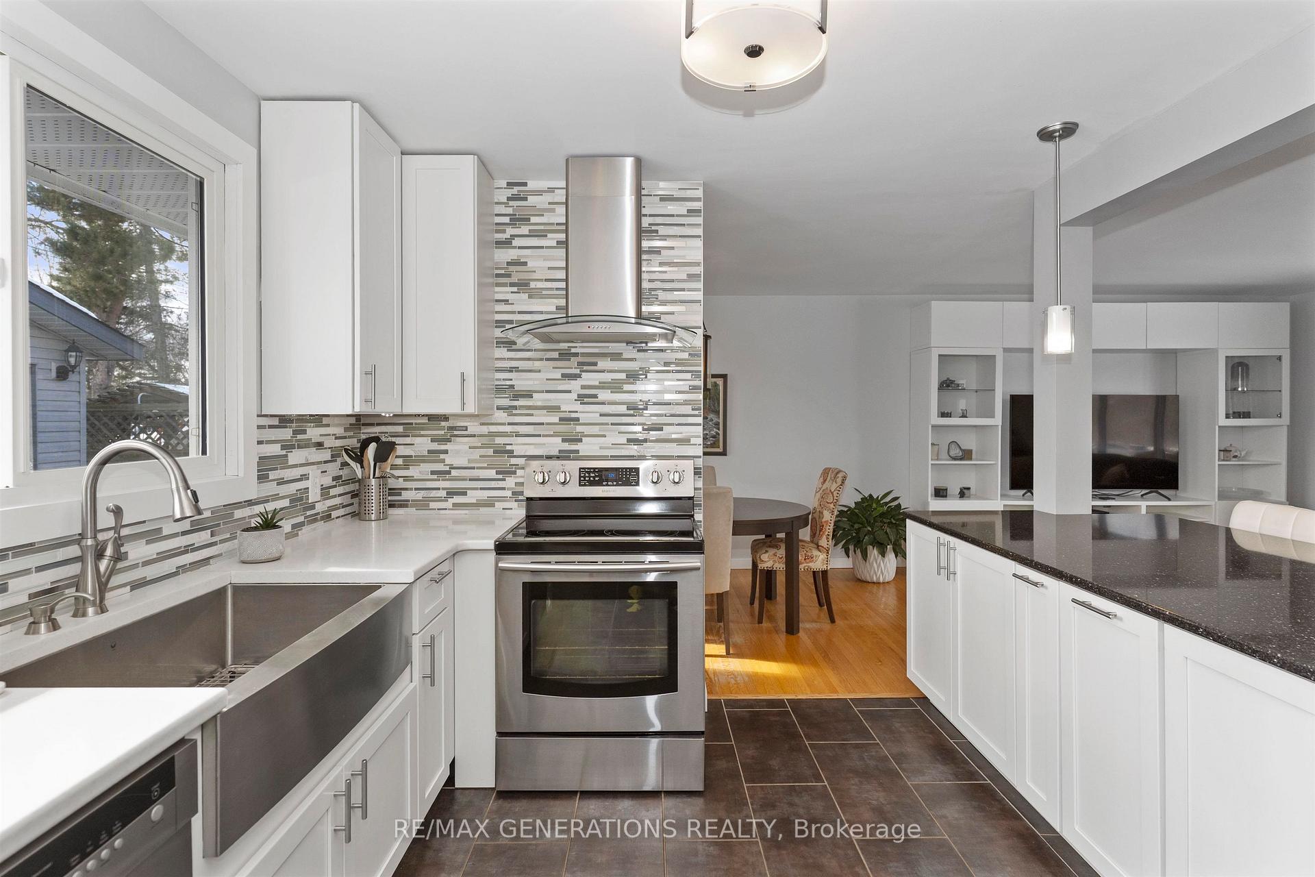 Photo 9 of 528 Riverview Drive, Thunder Bay, Edgewater Park — HOMEH