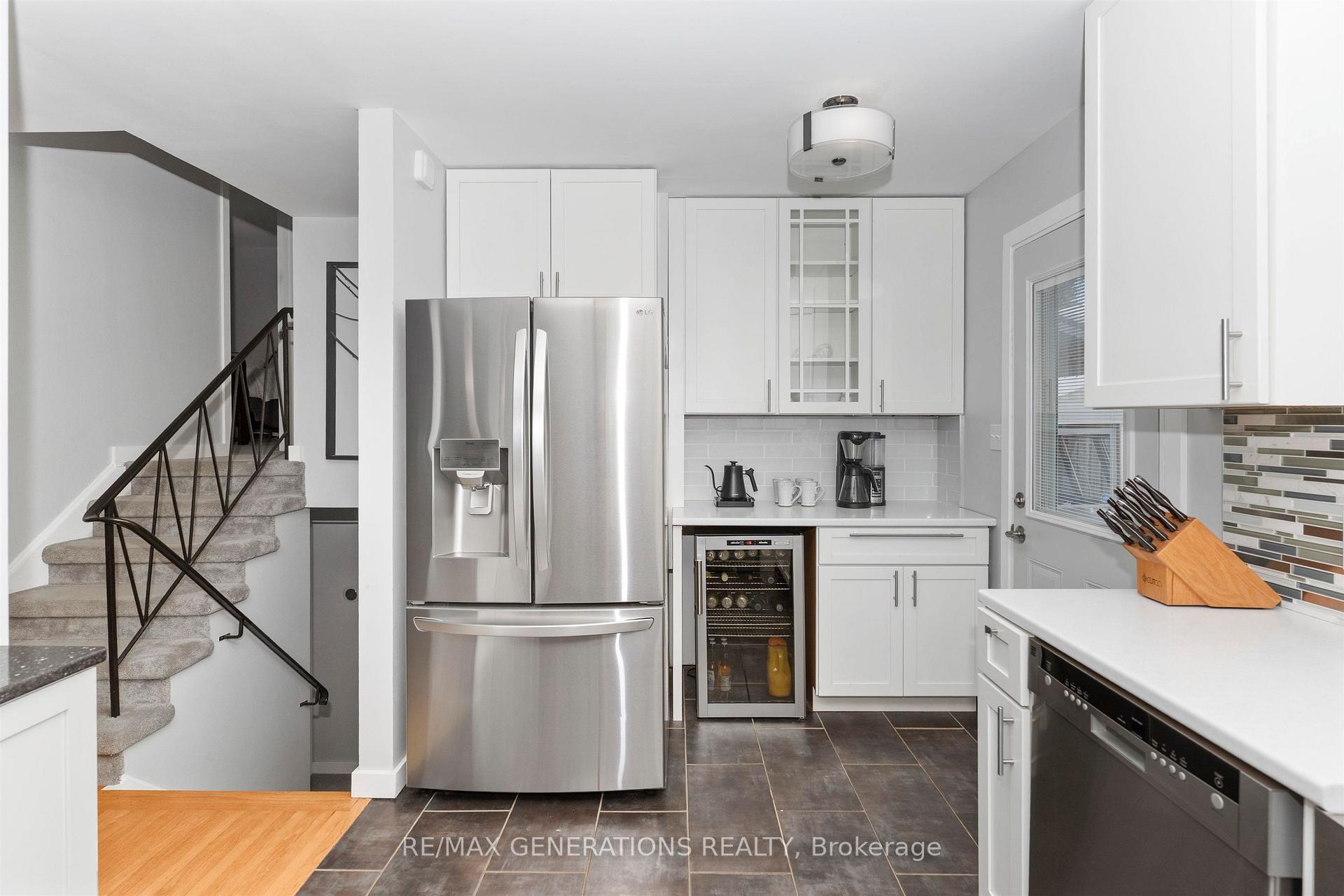 Photo 13 of 528 Riverview Drive, Thunder Bay, Edgewater Park — HOMEH