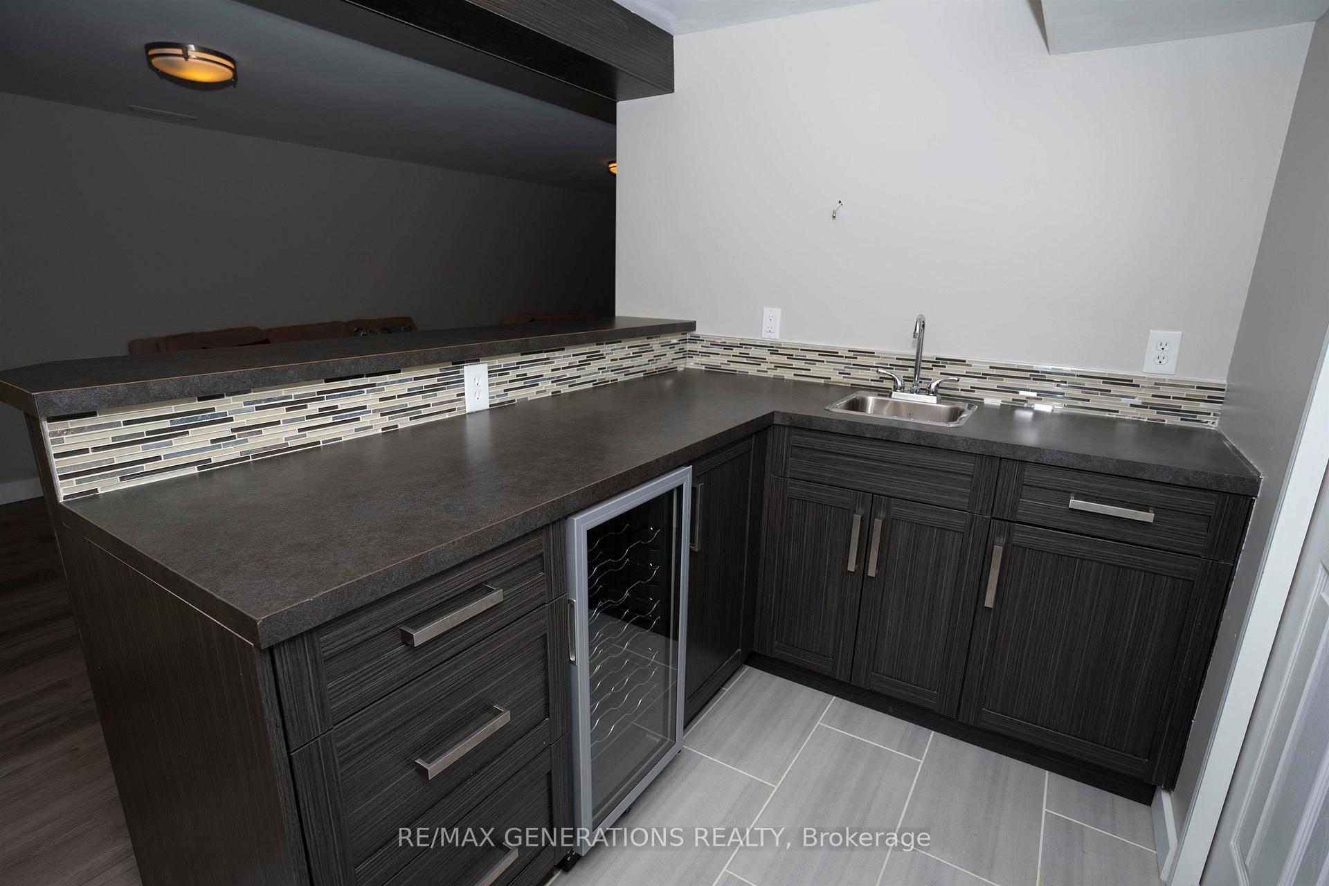 Photo 32 of 528 Riverview Drive, Thunder Bay, Edgewater Park — HOMEH