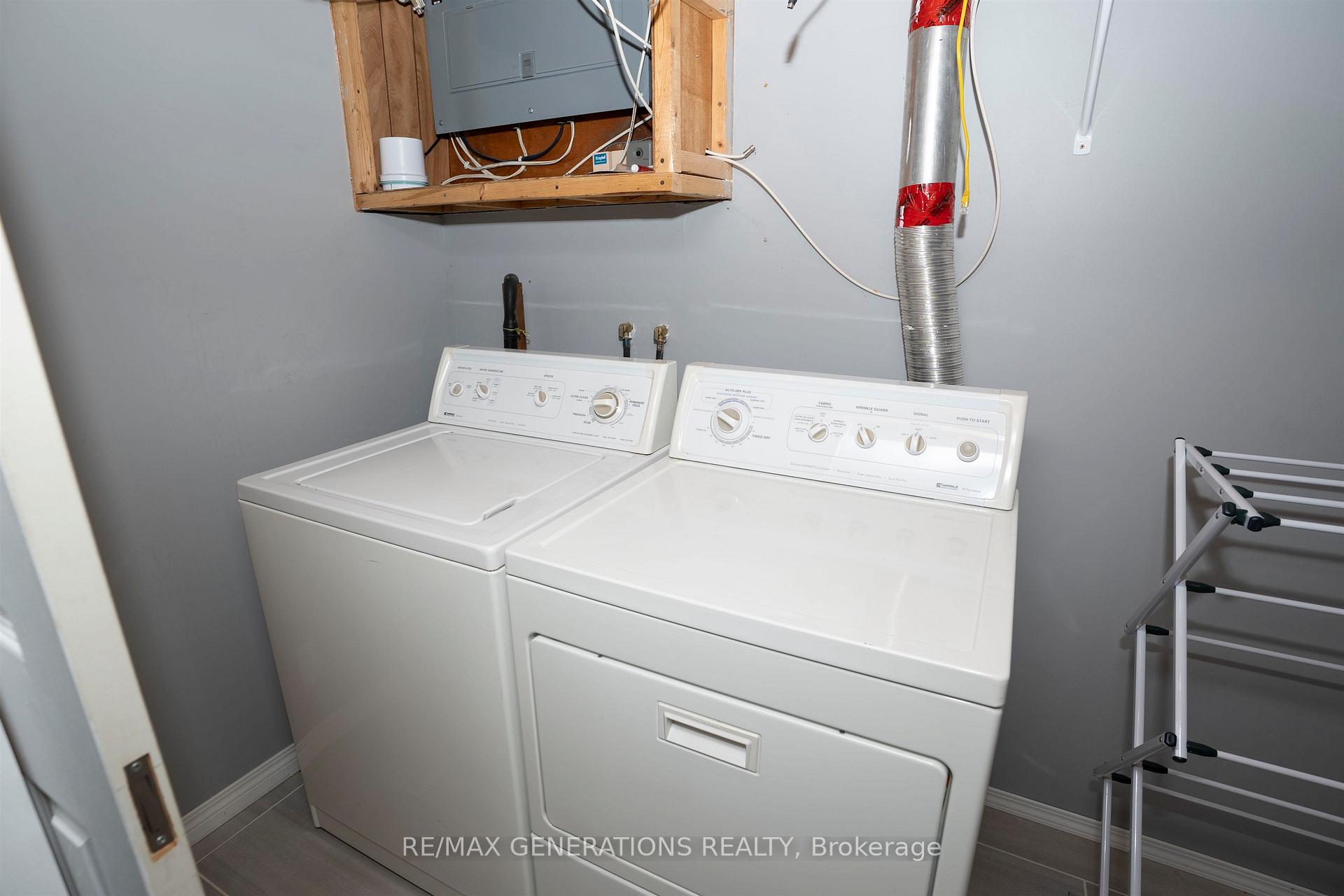 Photo 33 of 528 Riverview Drive, Thunder Bay, Edgewater Park — HOMEH
