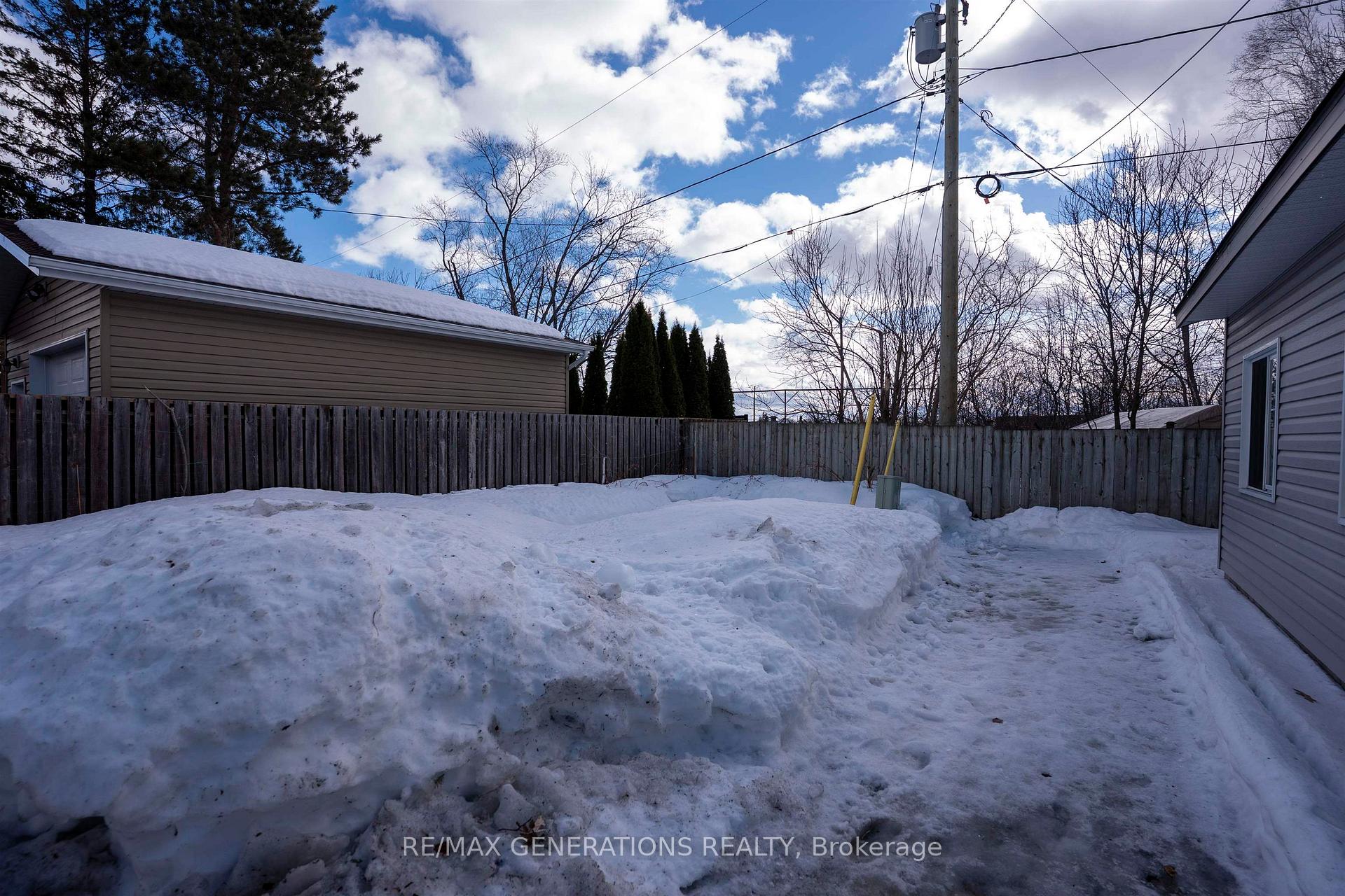 Photo 37 of 528 Riverview Drive, Thunder Bay, Edgewater Park — HOMEH