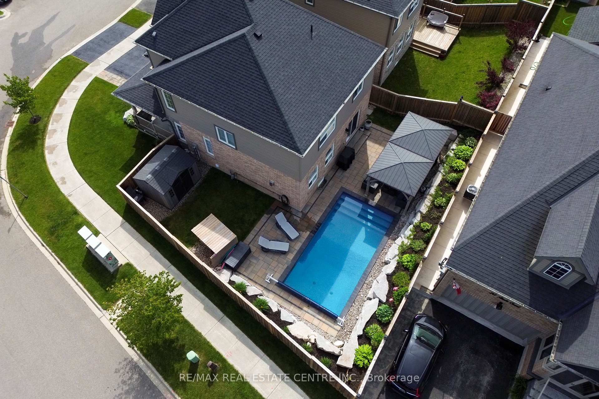 Photo 1 of 36 Paula Court, Orangeville — HOMEH