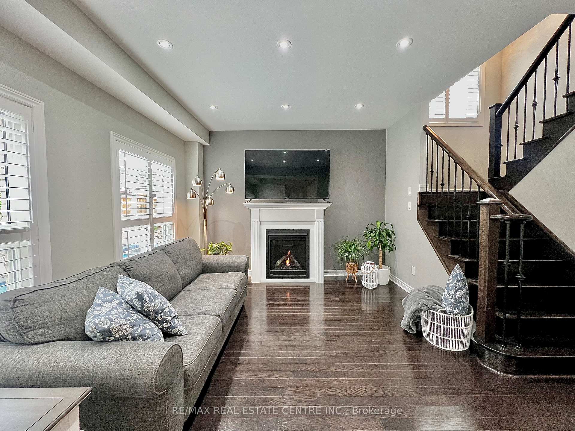 Photo 14 of 36 Paula Court, Orangeville — HOMEH