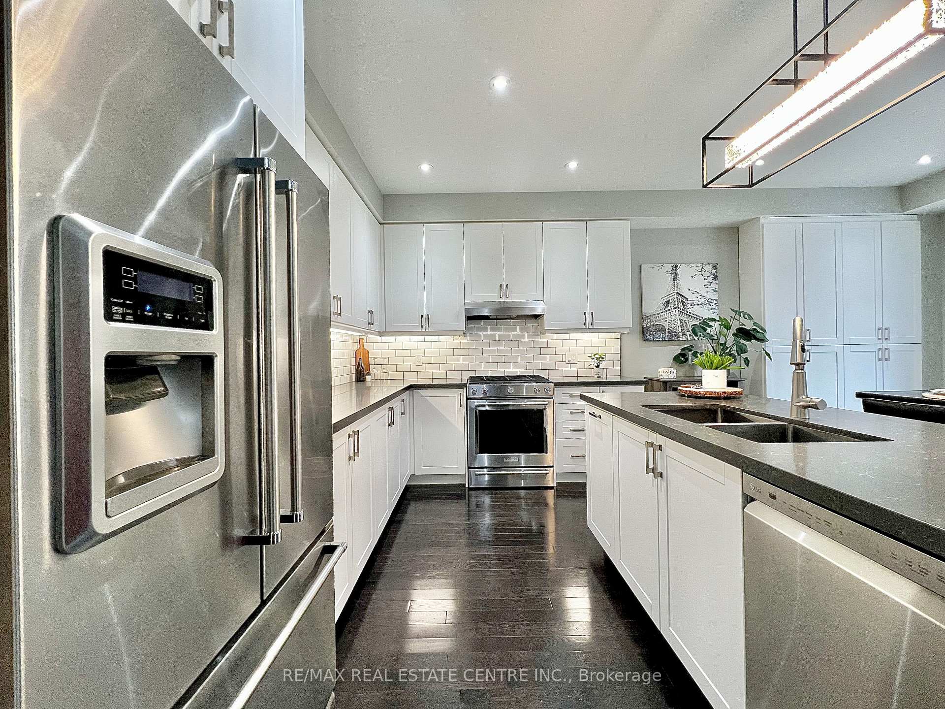 Photo 18 of 36 Paula Court, Orangeville — HOMEH