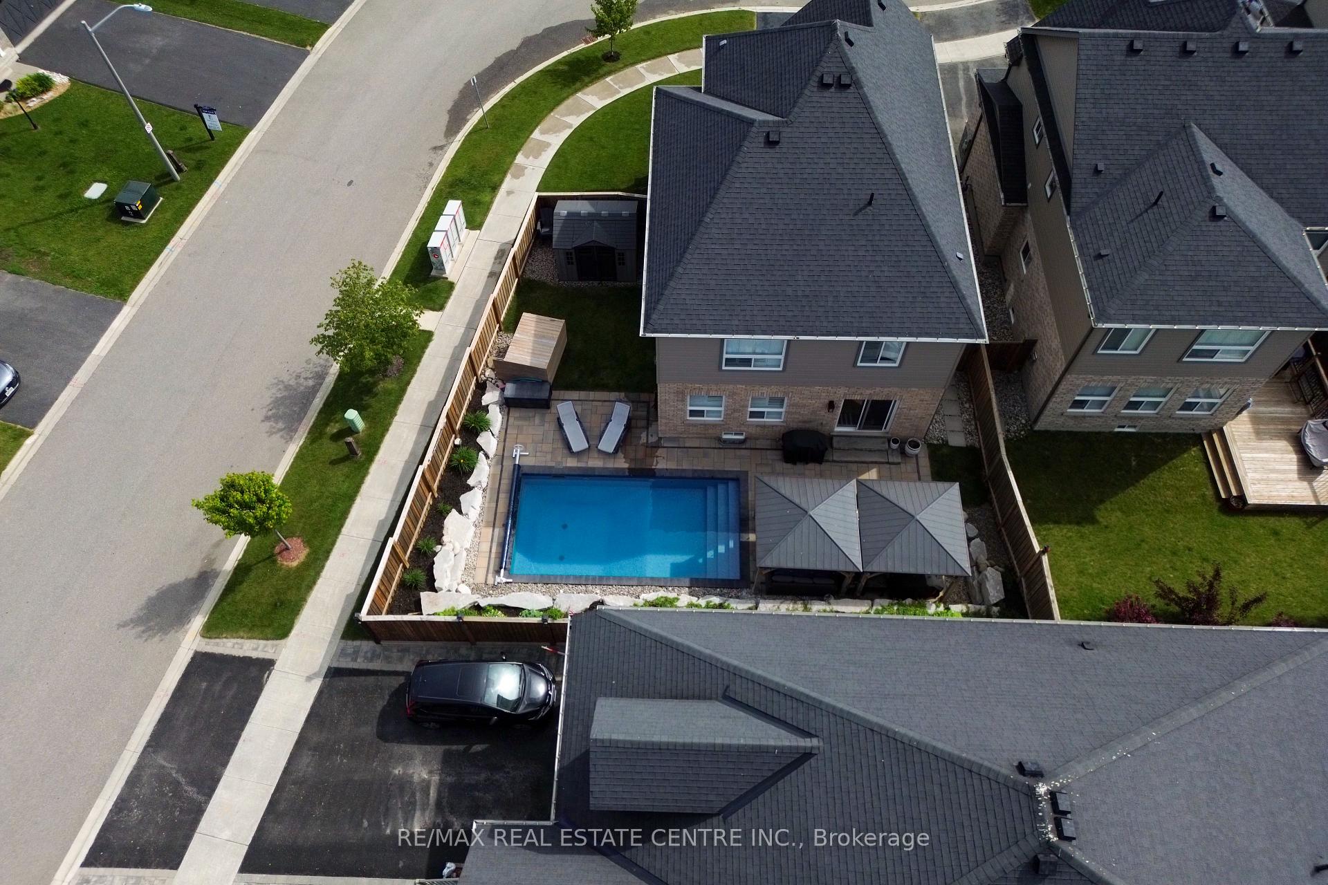 Photo 47 of 36 Paula Court, Orangeville — HOMEH