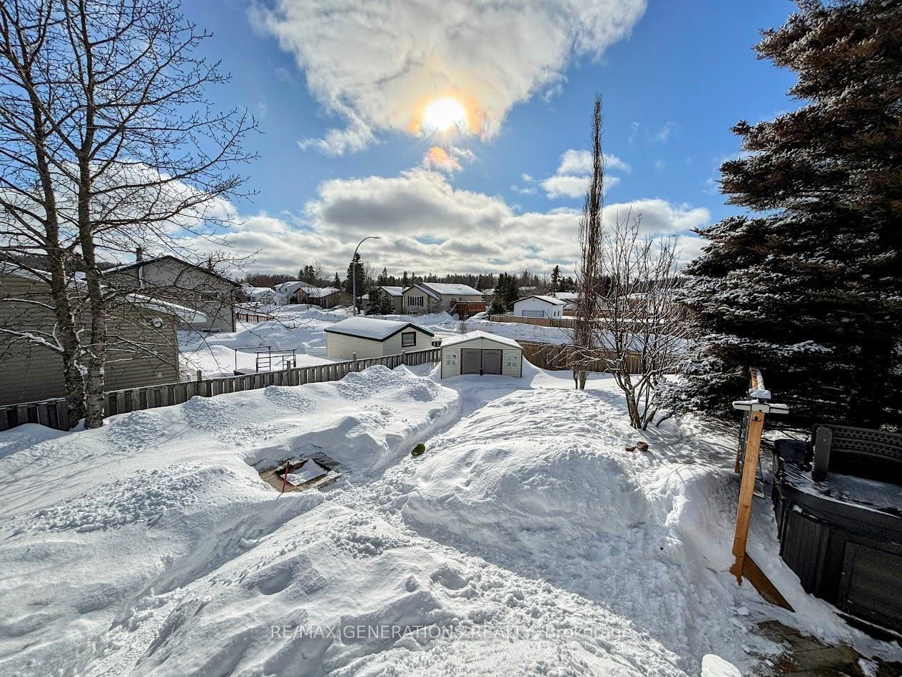 Photo 45 of 53 Graham Crescent, Marathon — HOMEH