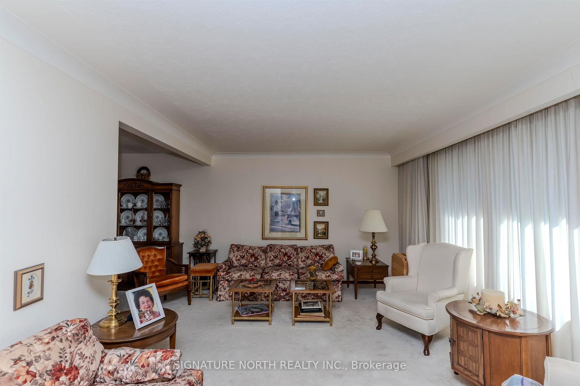 Photo 4 of 441 Donald Street W, Thunder Bay, Edgewater Park — HOMEH