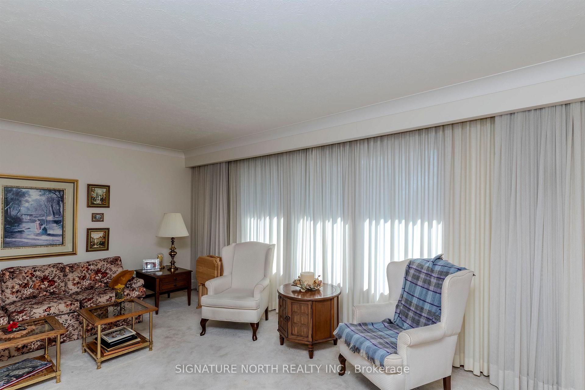 Photo 5 of 441 Donald Street W, Thunder Bay, Edgewater Park — HOMEH