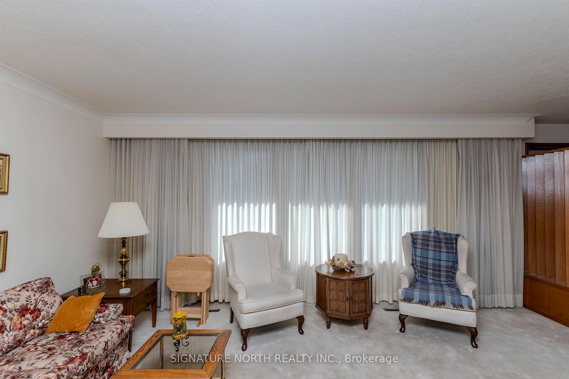 Photo 6 of 441 Donald Street W, Thunder Bay, Edgewater Park — HOMEH