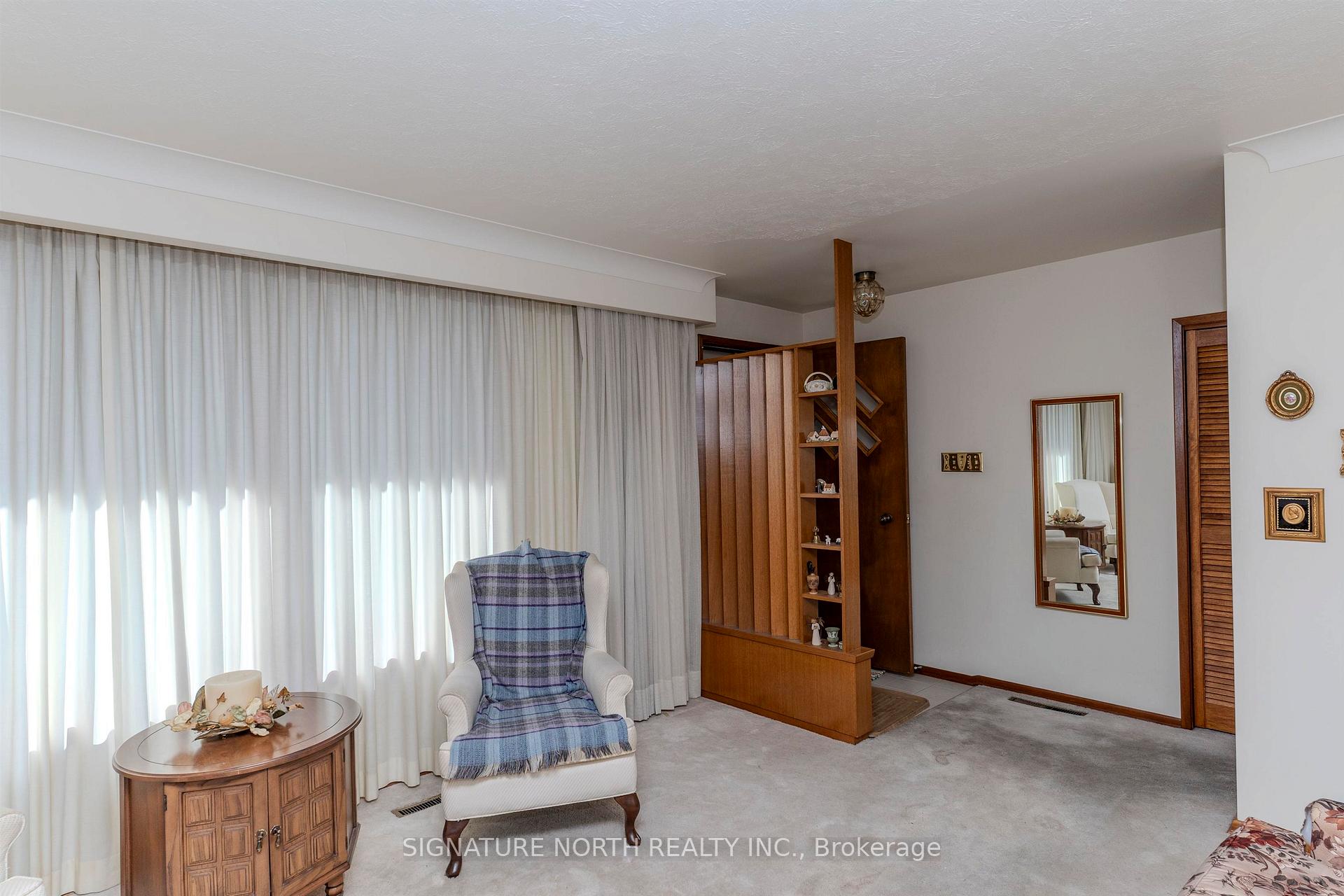 Photo 7 of 441 Donald Street W, Thunder Bay, Edgewater Park — HOMEH