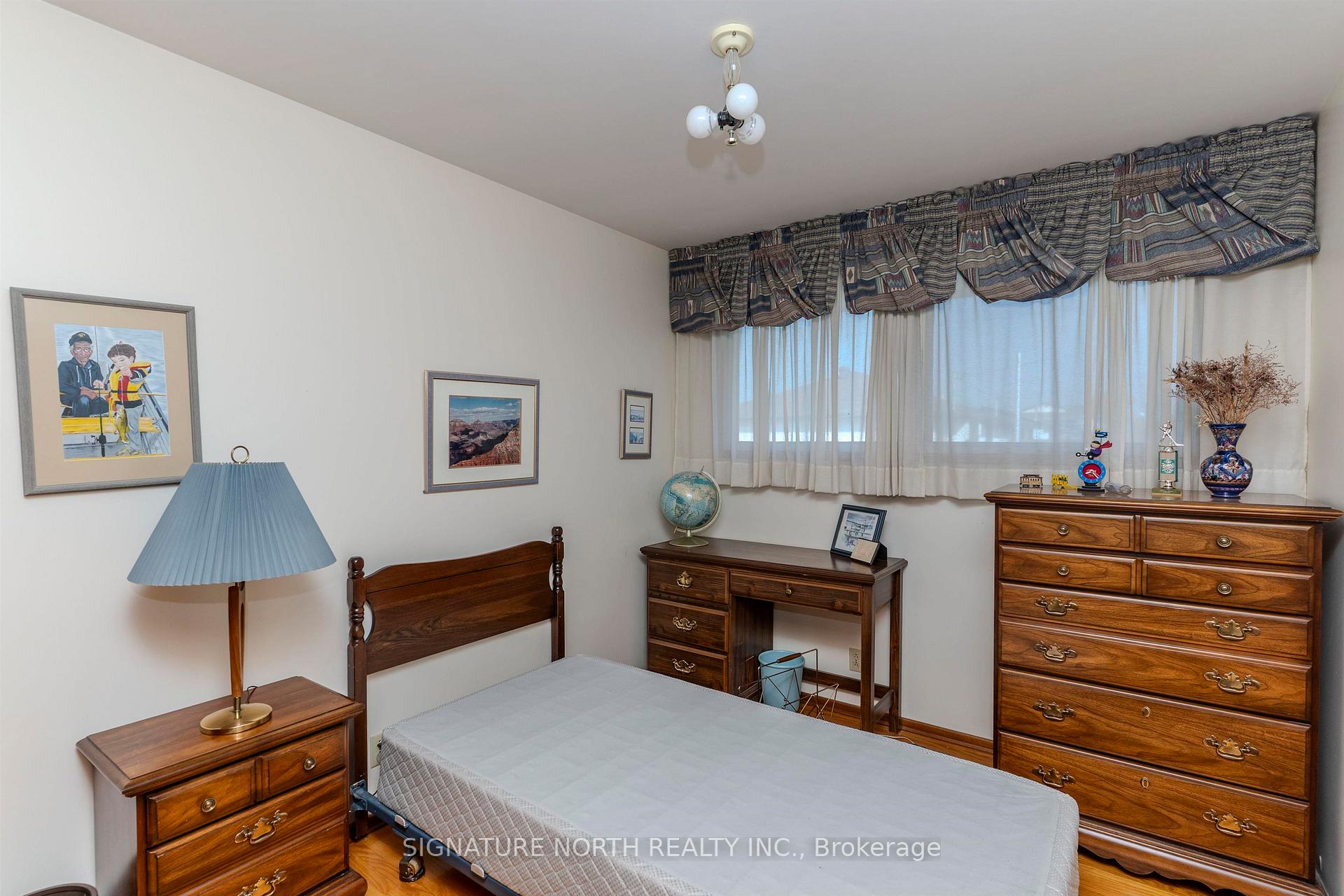 Photo 15 of 441 Donald Street W, Thunder Bay, Edgewater Park — HOMEH