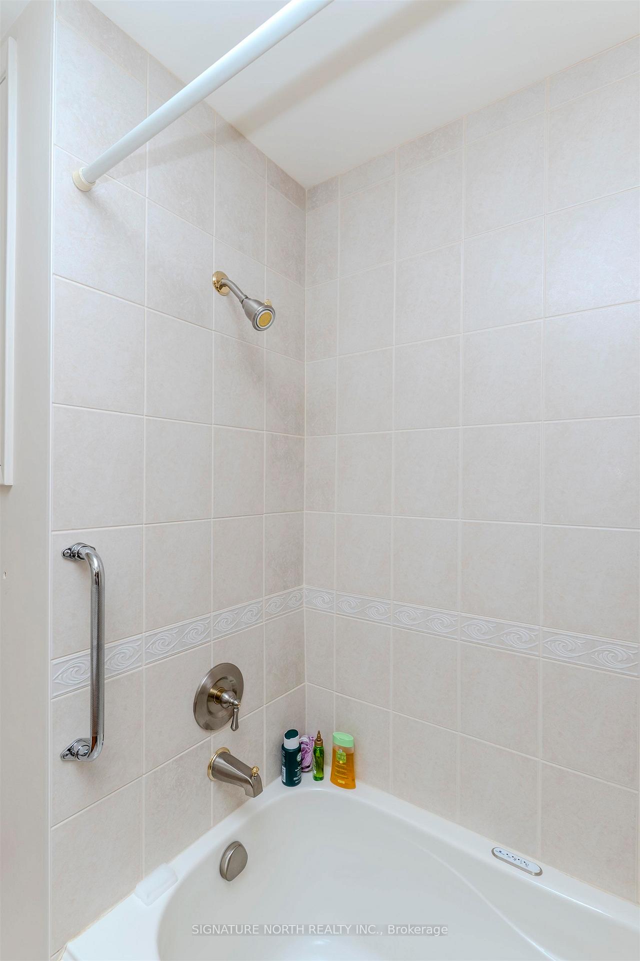 Photo 20 of 441 Donald Street W, Thunder Bay, Edgewater Park — HOMEH