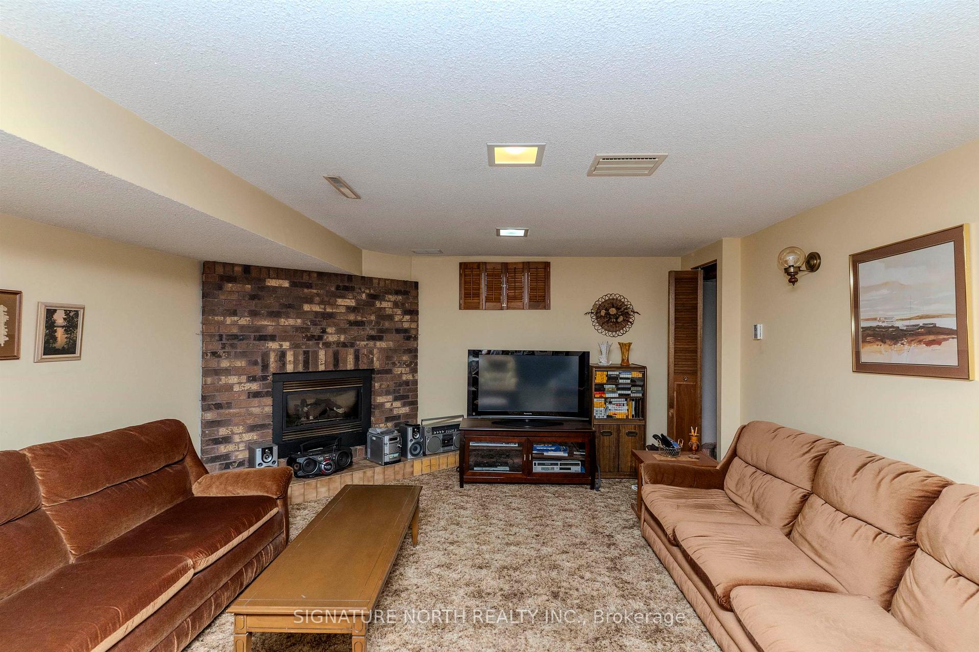 Photo 21 of 441 Donald Street W, Thunder Bay, Edgewater Park — HOMEH