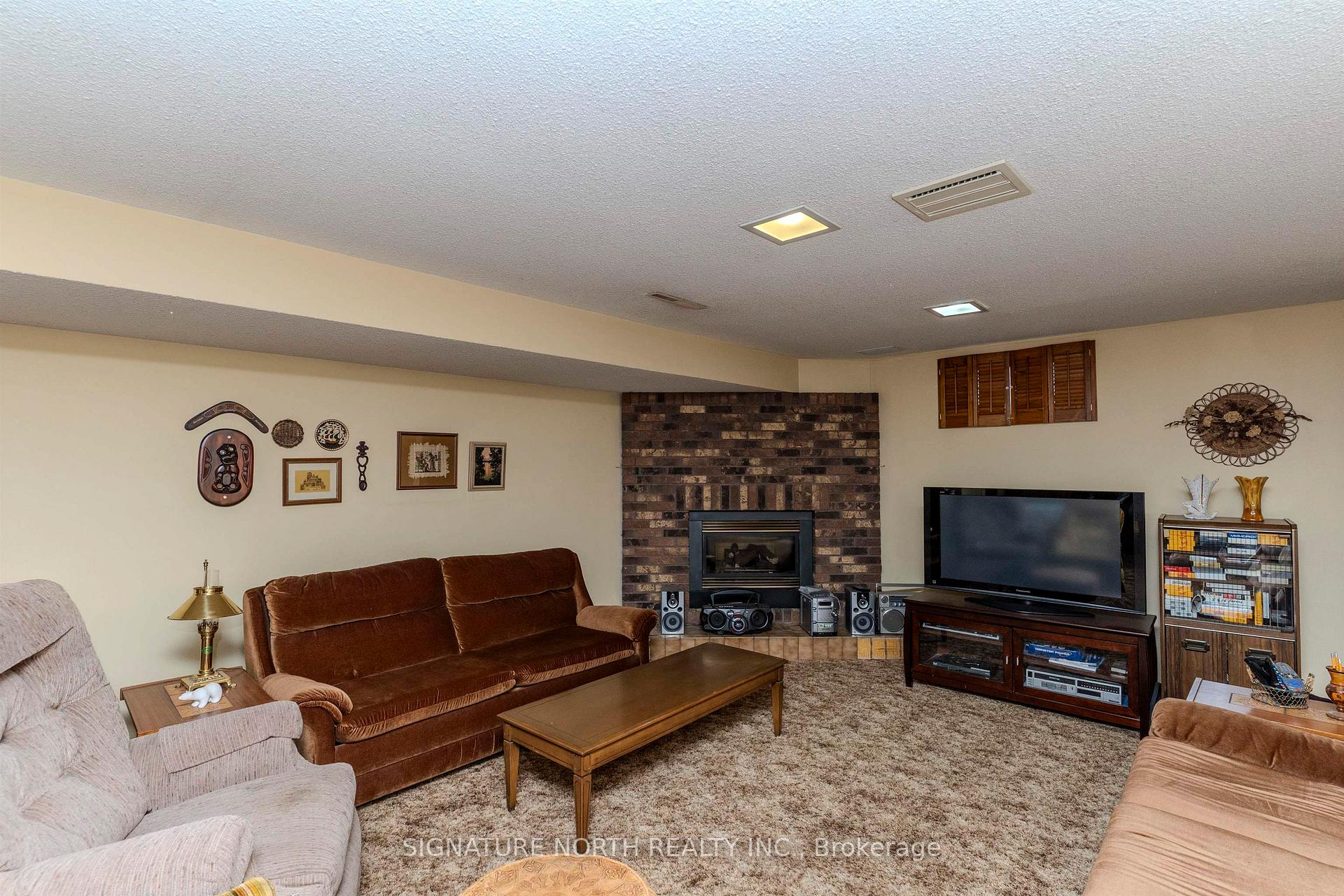Photo 22 of 441 Donald Street W, Thunder Bay, Edgewater Park — HOMEH