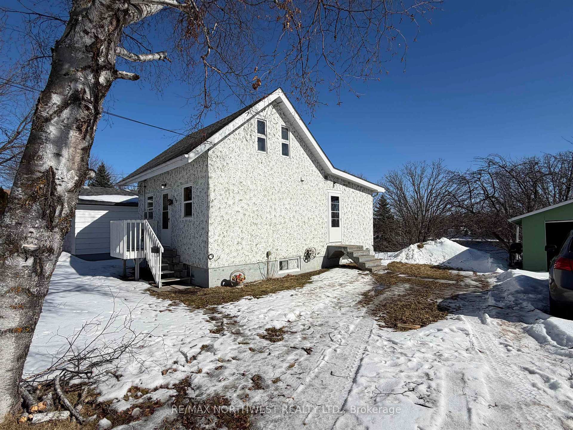 Photo 1 of 1133 River Road W, Fort Frances — HOMEH