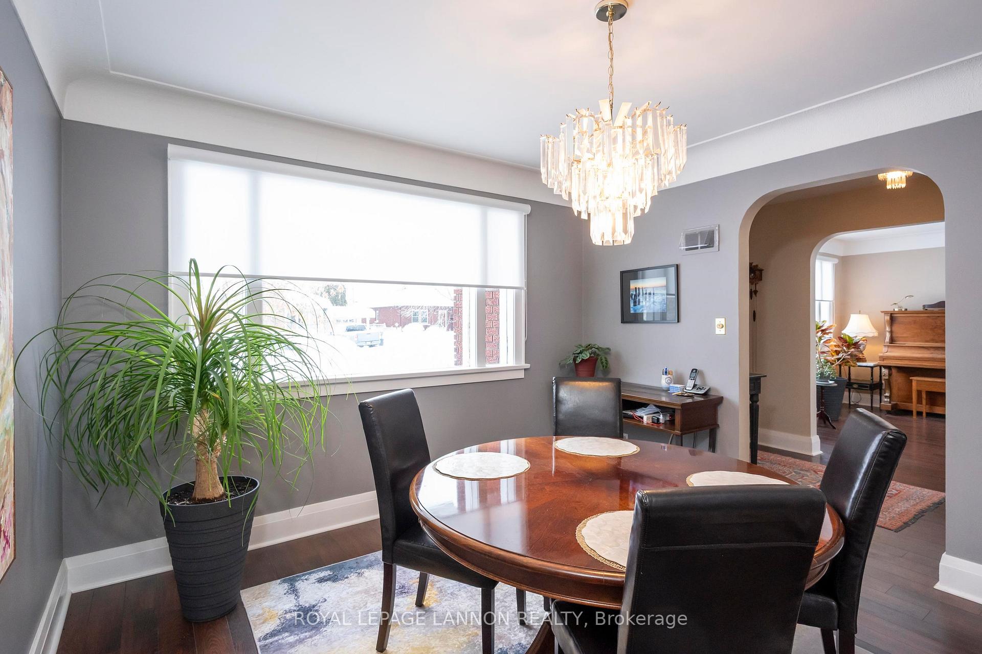 Photo 12 of 1729 McGregor Avenue, Thunder Bay, Hyde Park — HOMEH
