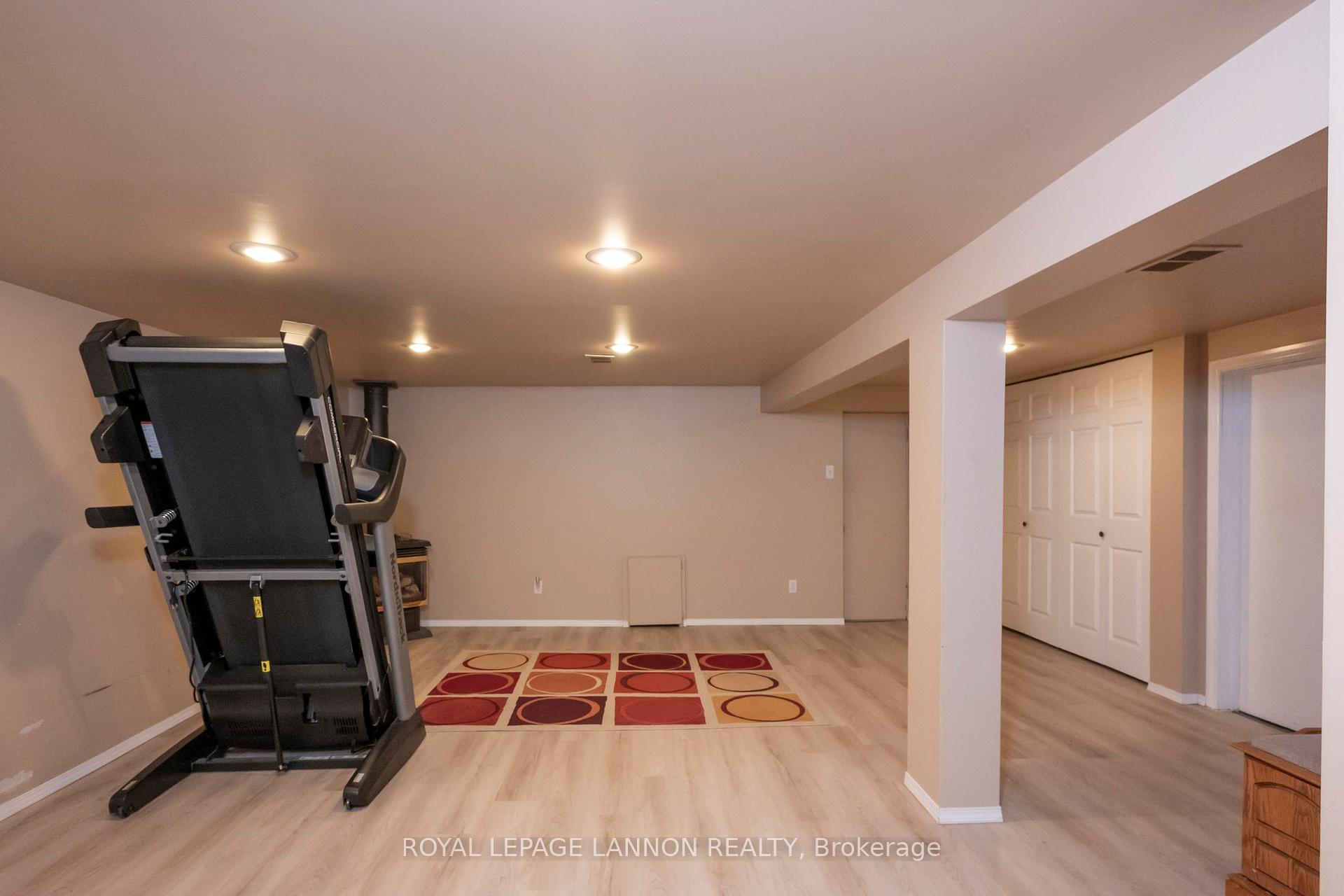 Photo 34 of 1729 McGregor Avenue, Thunder Bay, Hyde Park — HOMEH