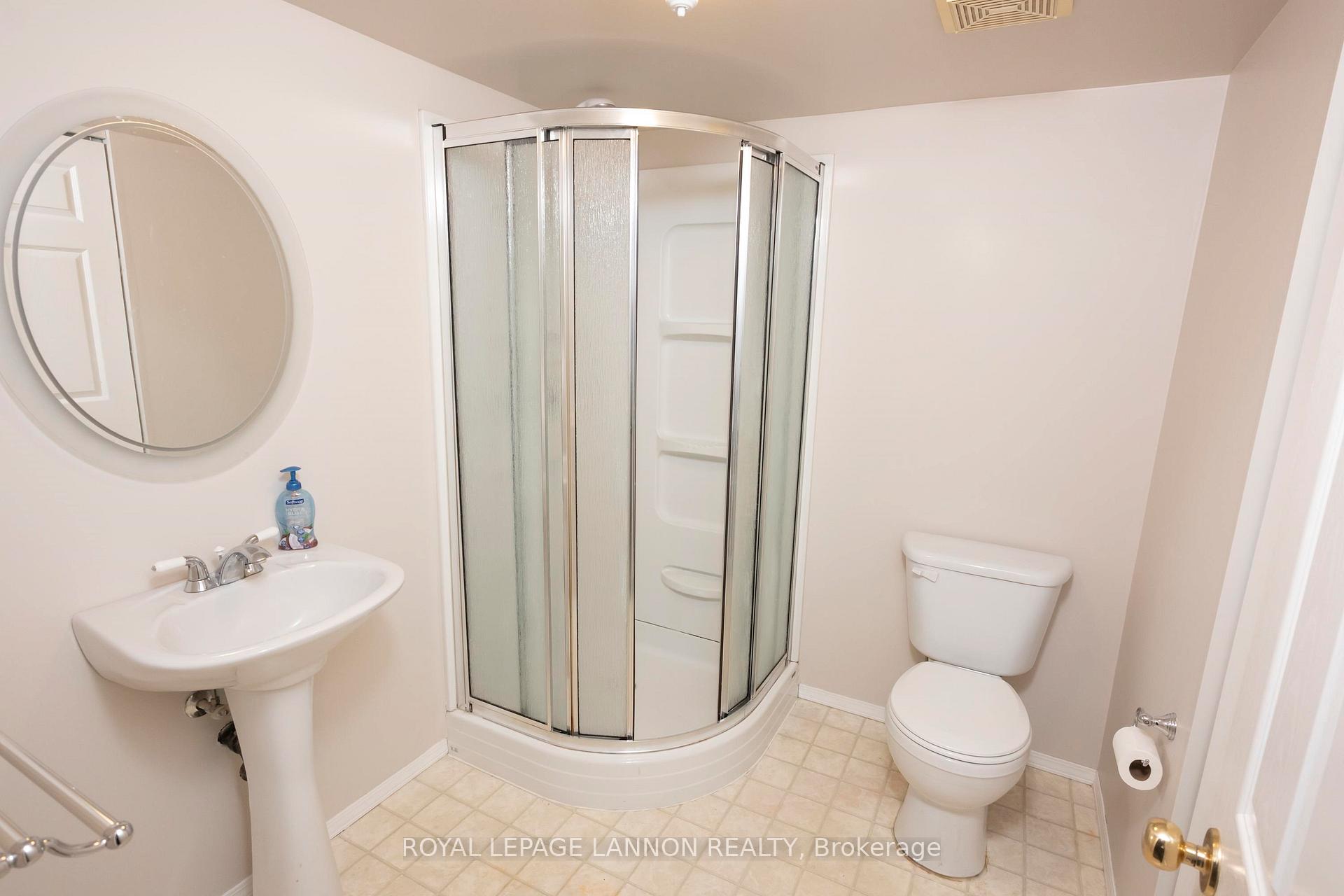 Photo 37 of 1729 McGregor Avenue, Thunder Bay, Hyde Park — HOMEH