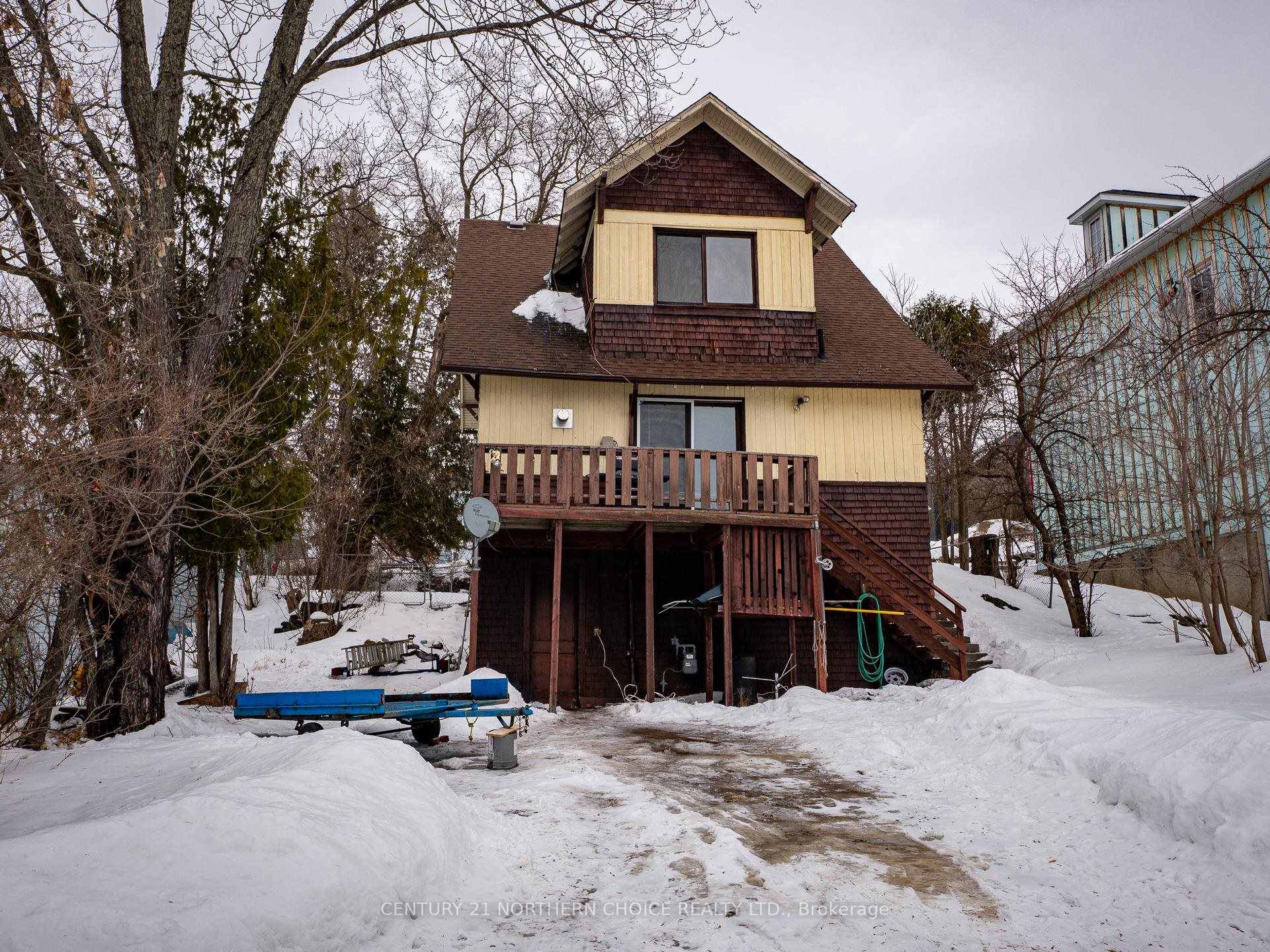 Photo 5 of 125 Fourth Street N, Kenora, North End — HOMEH