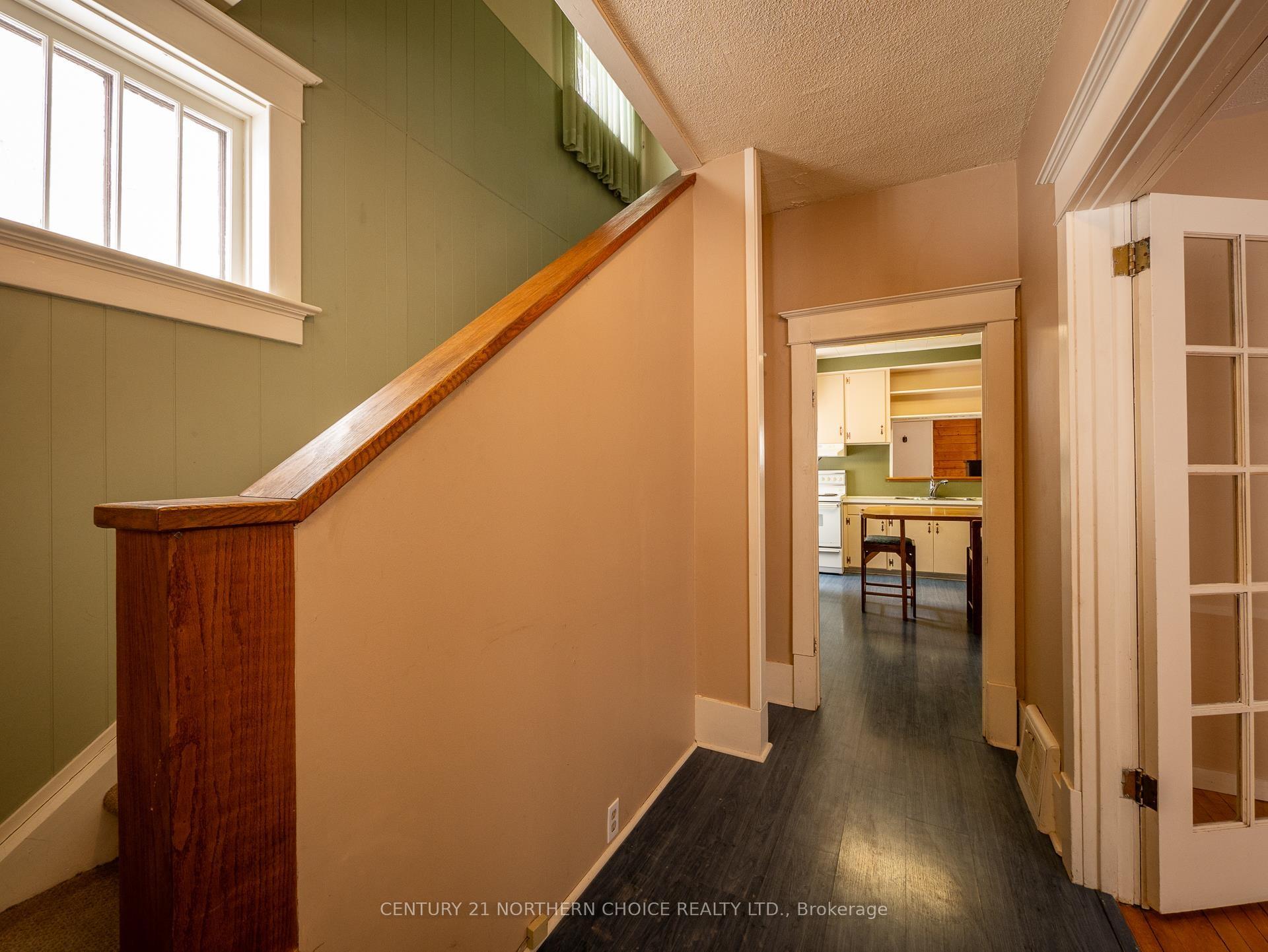 Photo 17 of 125 Fourth Street N, Kenora, North End — HOMEH