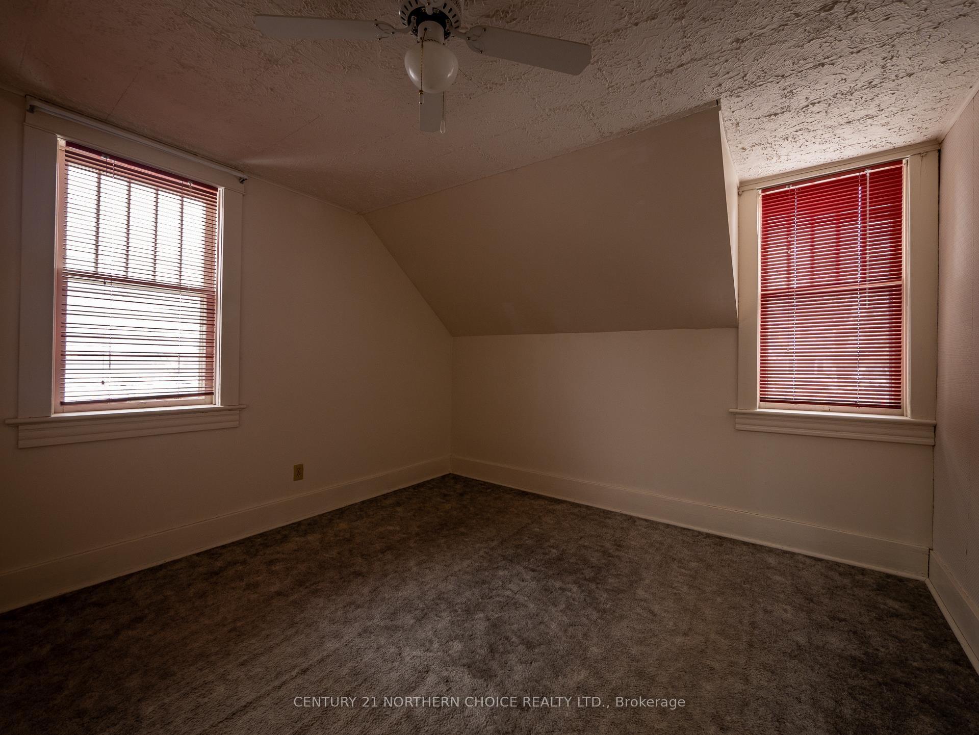 Photo 26 of 125 Fourth Street N, Kenora, North End — HOMEH