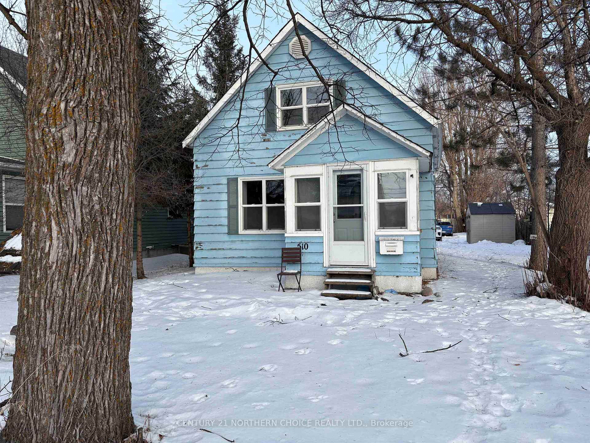 Front of 510 Victoria Avenue