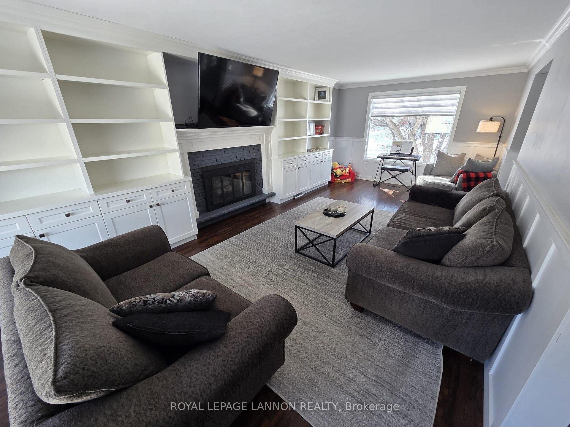 Photo 8 of 283 Hinton Ave., Thunder Bay, Grandview — HOMEH