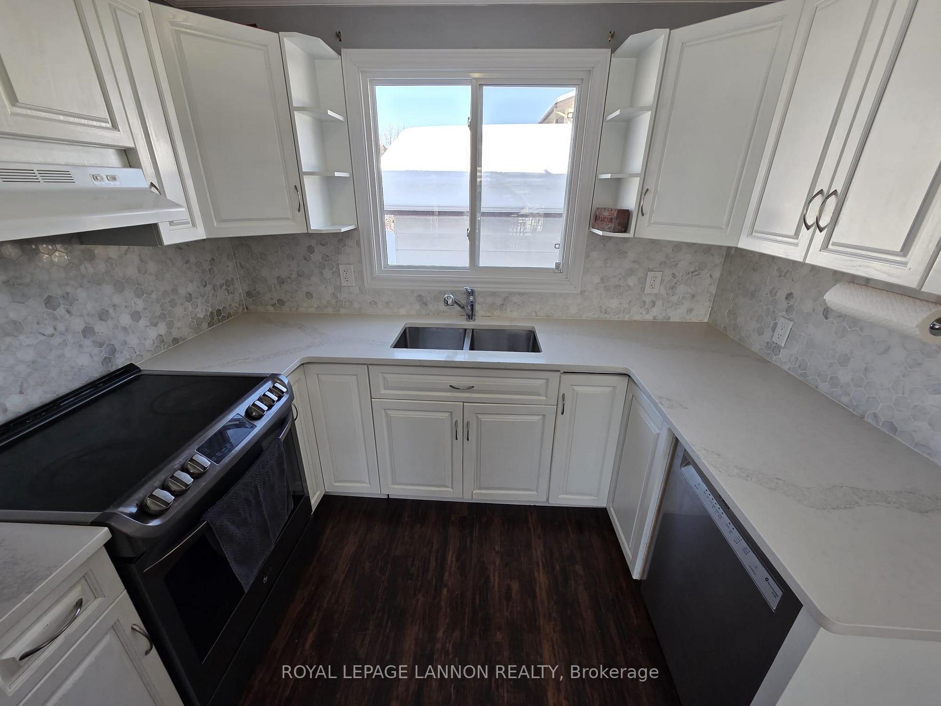 Photo 13 of 283 Hinton Ave., Thunder Bay, Grandview — HOMEH