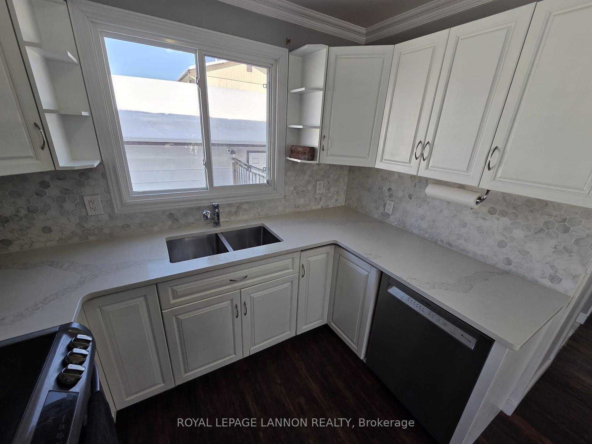 Photo 15 of 283 Hinton Ave., Thunder Bay, Grandview — HOMEH