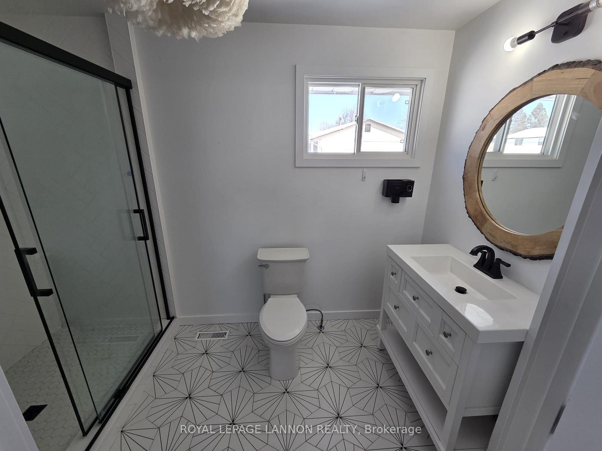 Photo 28 of 283 Hinton Ave., Thunder Bay, Grandview — HOMEH