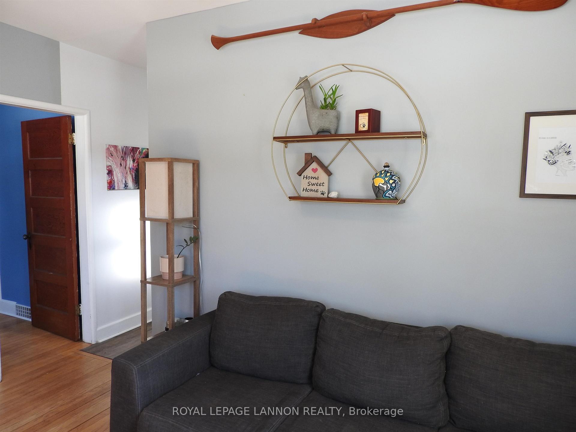 Photo 2 of 286 Leslie Avenue, Thunder Bay, Current River — HOMEH