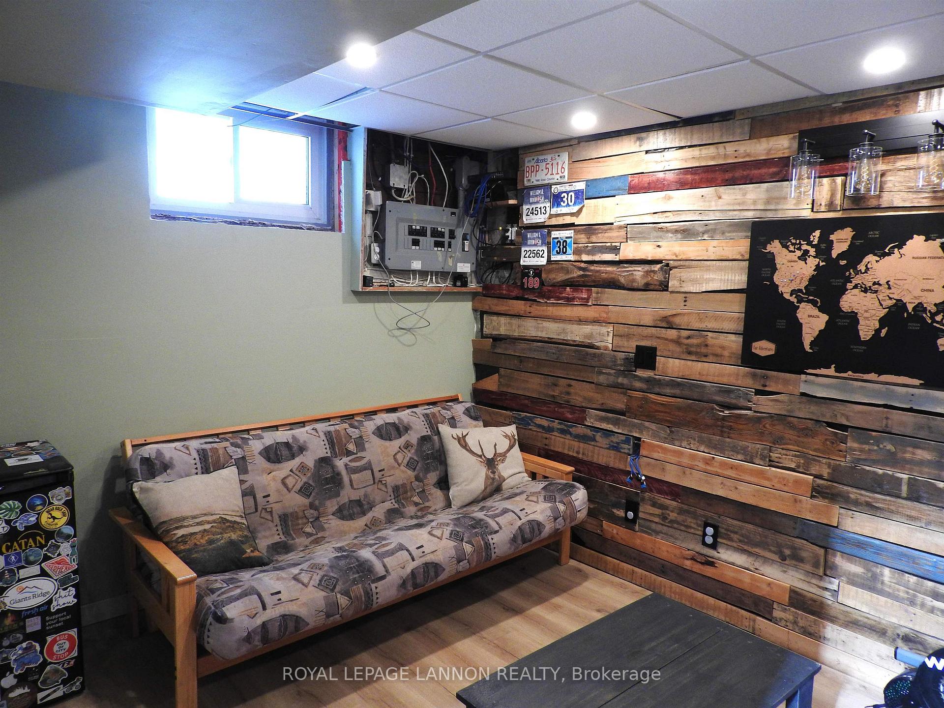 Photo 7 of 286 Leslie Avenue, Thunder Bay, Current River — HOMEH