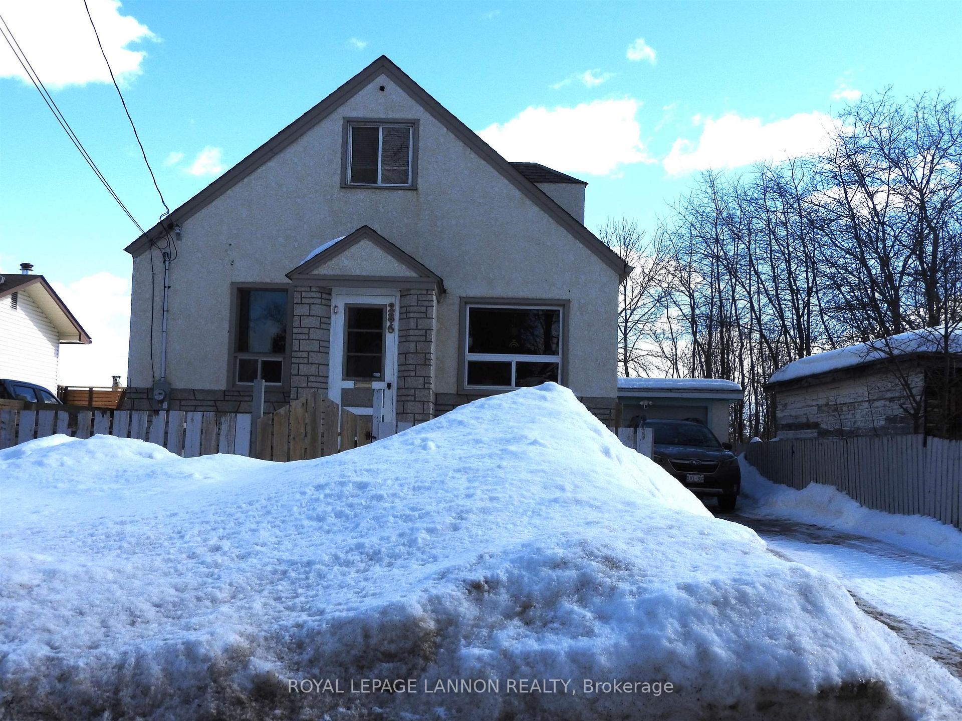 Photo 29 of 286 Leslie Avenue, Thunder Bay, Current River — HOMEH