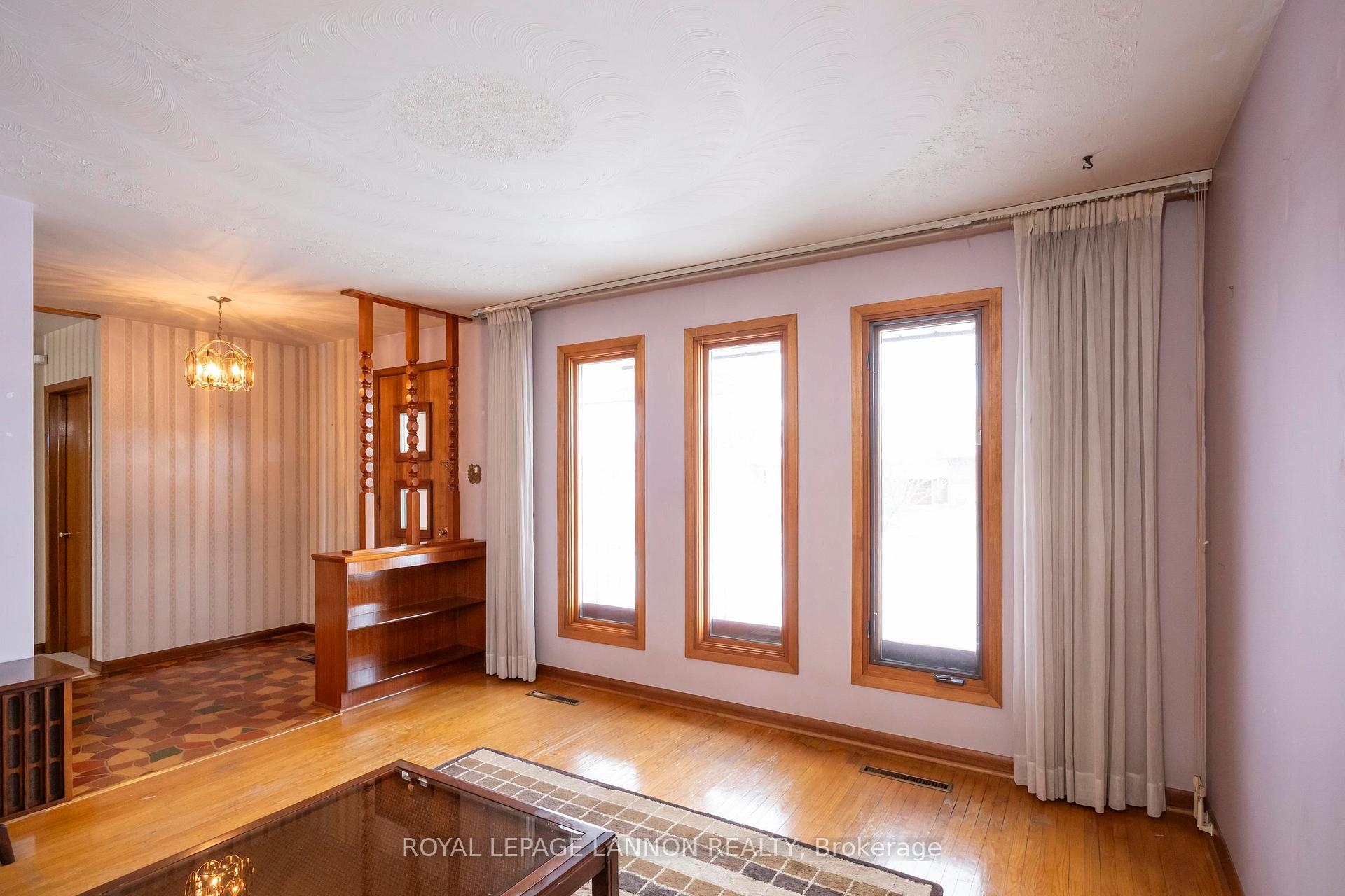 Photo 2 of 1404 Mary St. W, Thunder Bay, Westfort — HOMEH