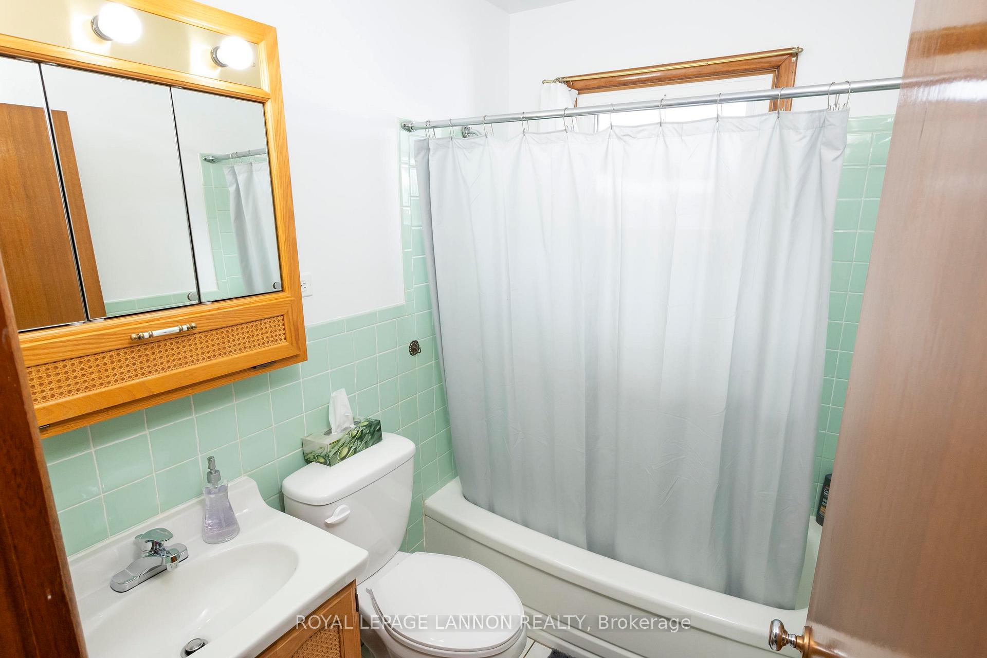 Photo 24 of 1404 Mary St. W, Thunder Bay, Westfort — HOMEH