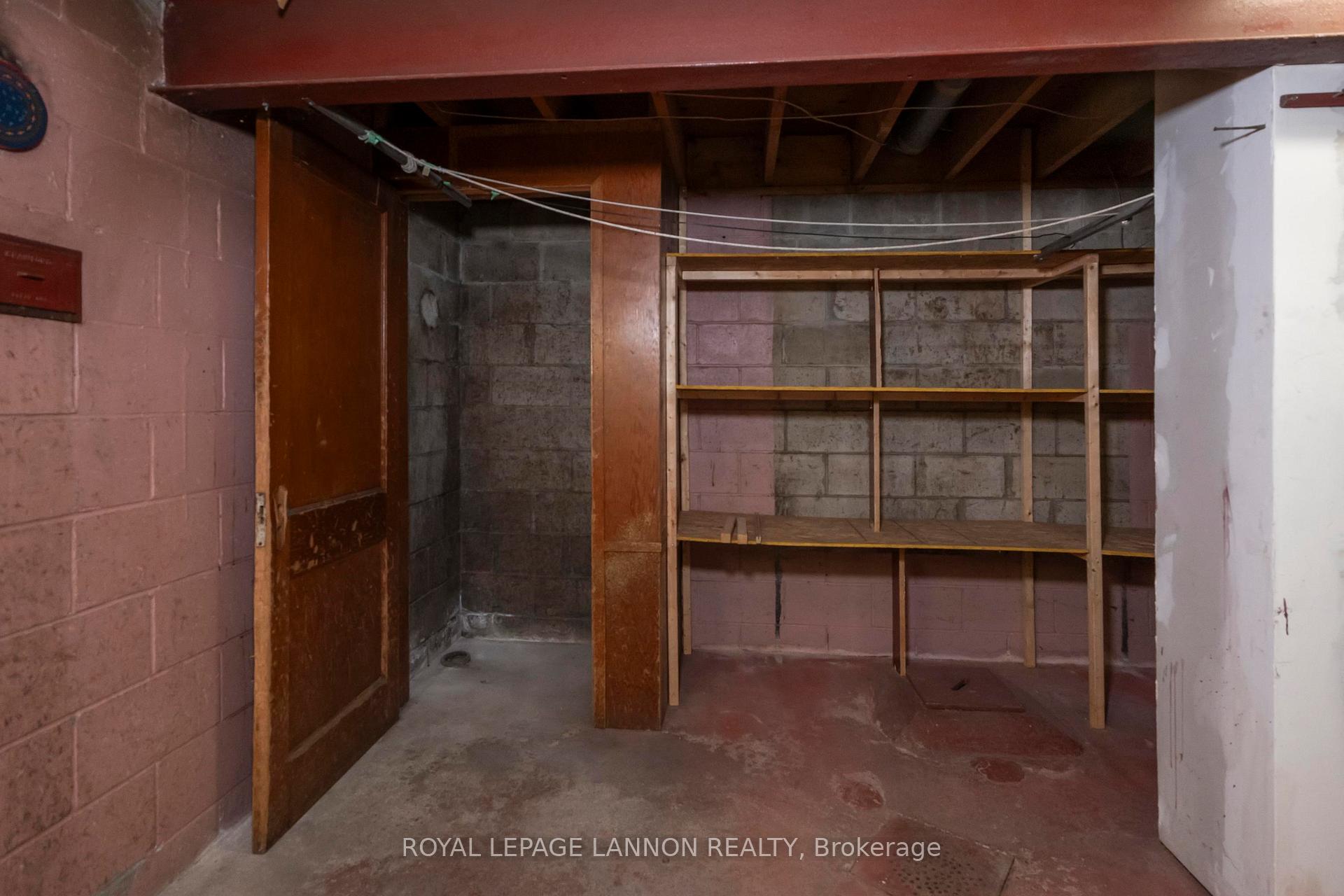 Photo 38 of 1404 Mary St. W, Thunder Bay, Westfort — HOMEH