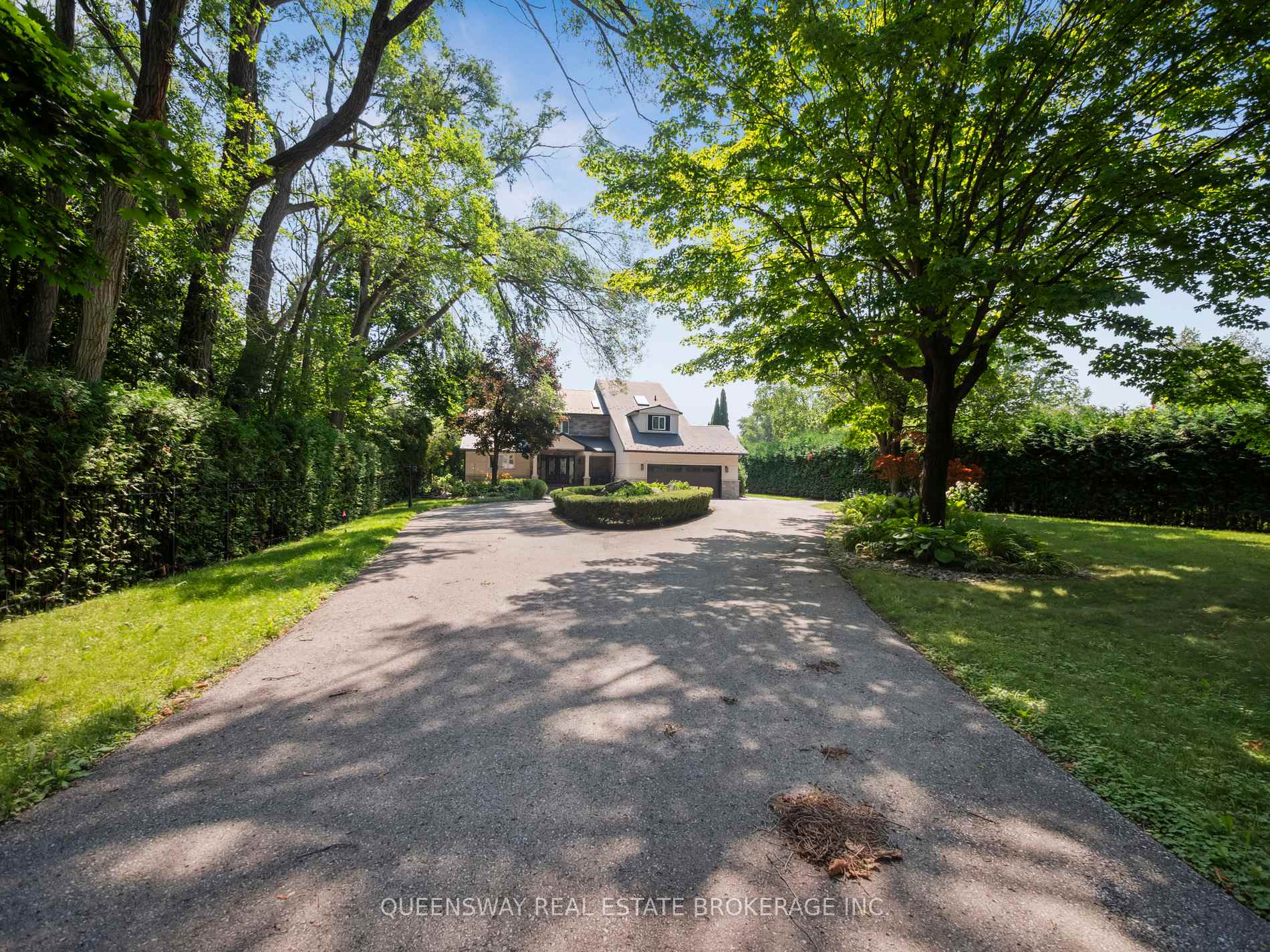 Photo 36 of 109 Woodriver Bend, Georgina, Sutton & Jackson's Point — HOMEH