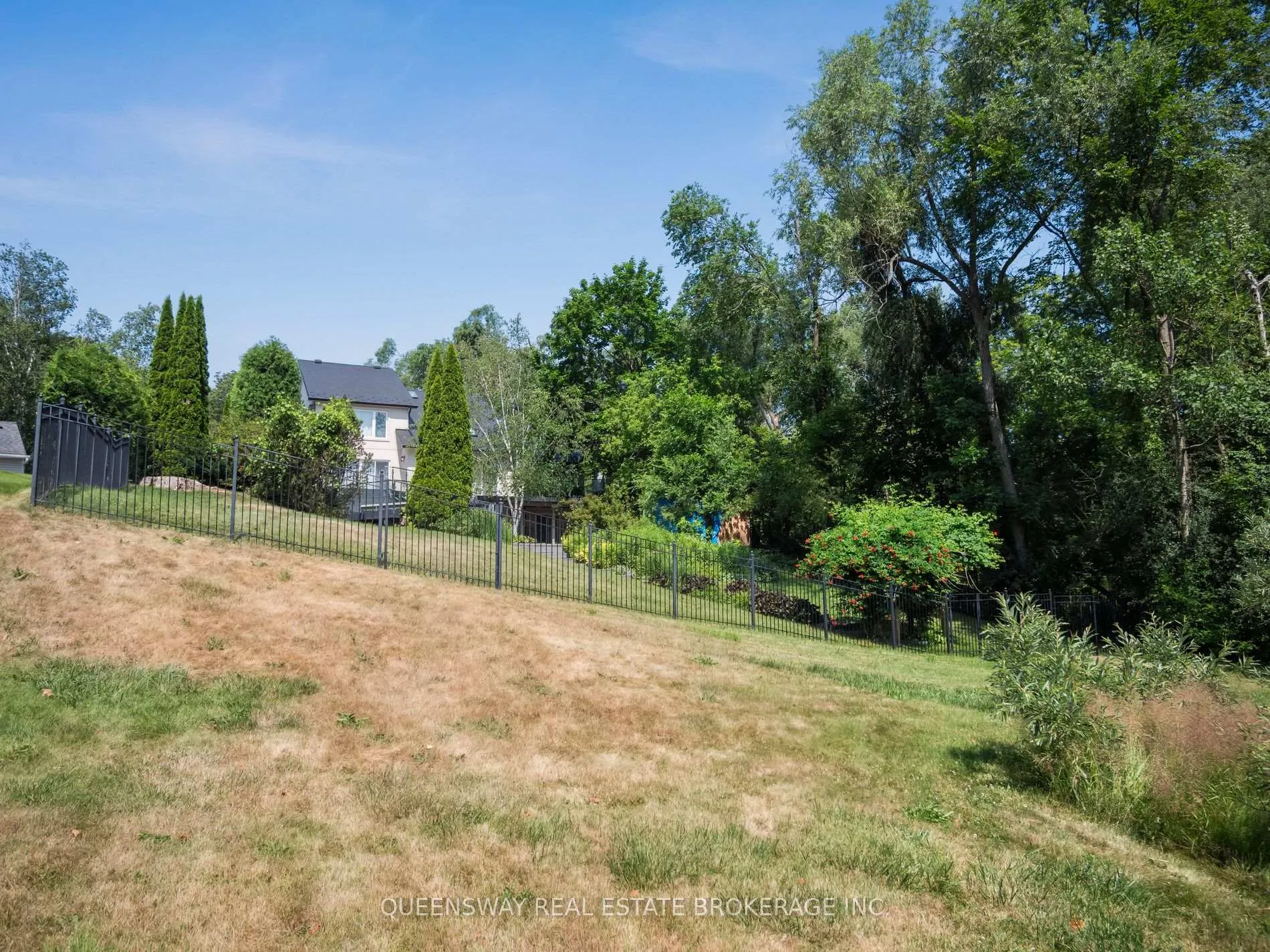 Photo 48 of 109 Woodriver Bend, Georgina, Sutton & Jackson's Point — HOMEH