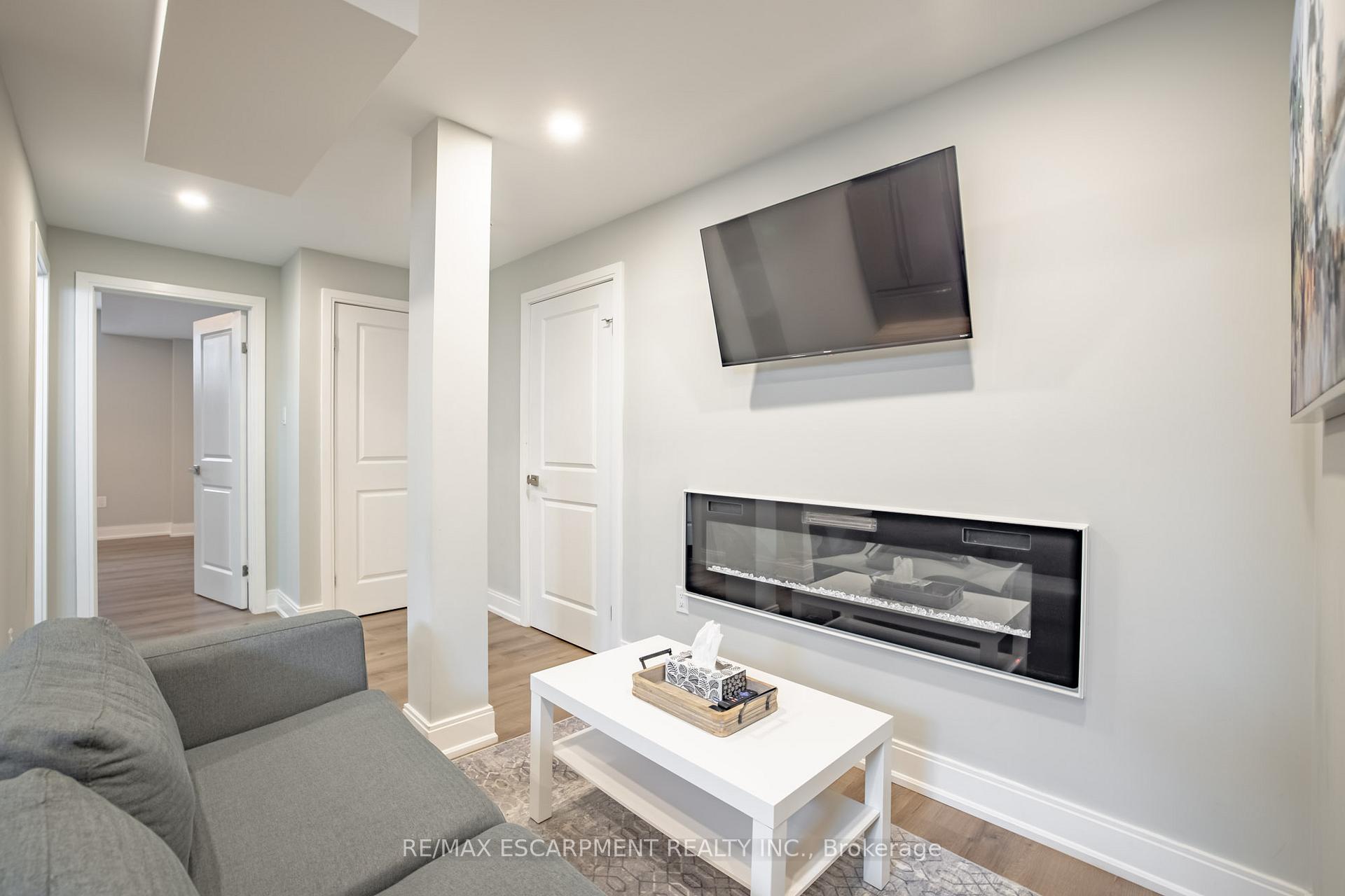 Photo 30 of 4 Lockman Drive, Hamilton, Meadowlands — HOMEH
