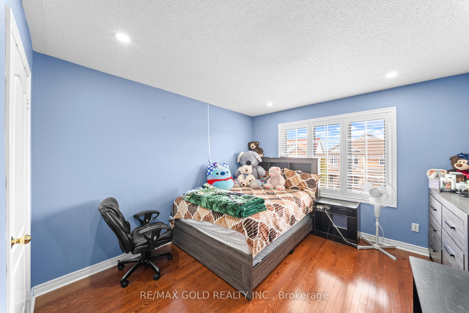 Photo 25 of 14 Crevice Gate, Brampton, Sandringham-Wellington — HOMEH