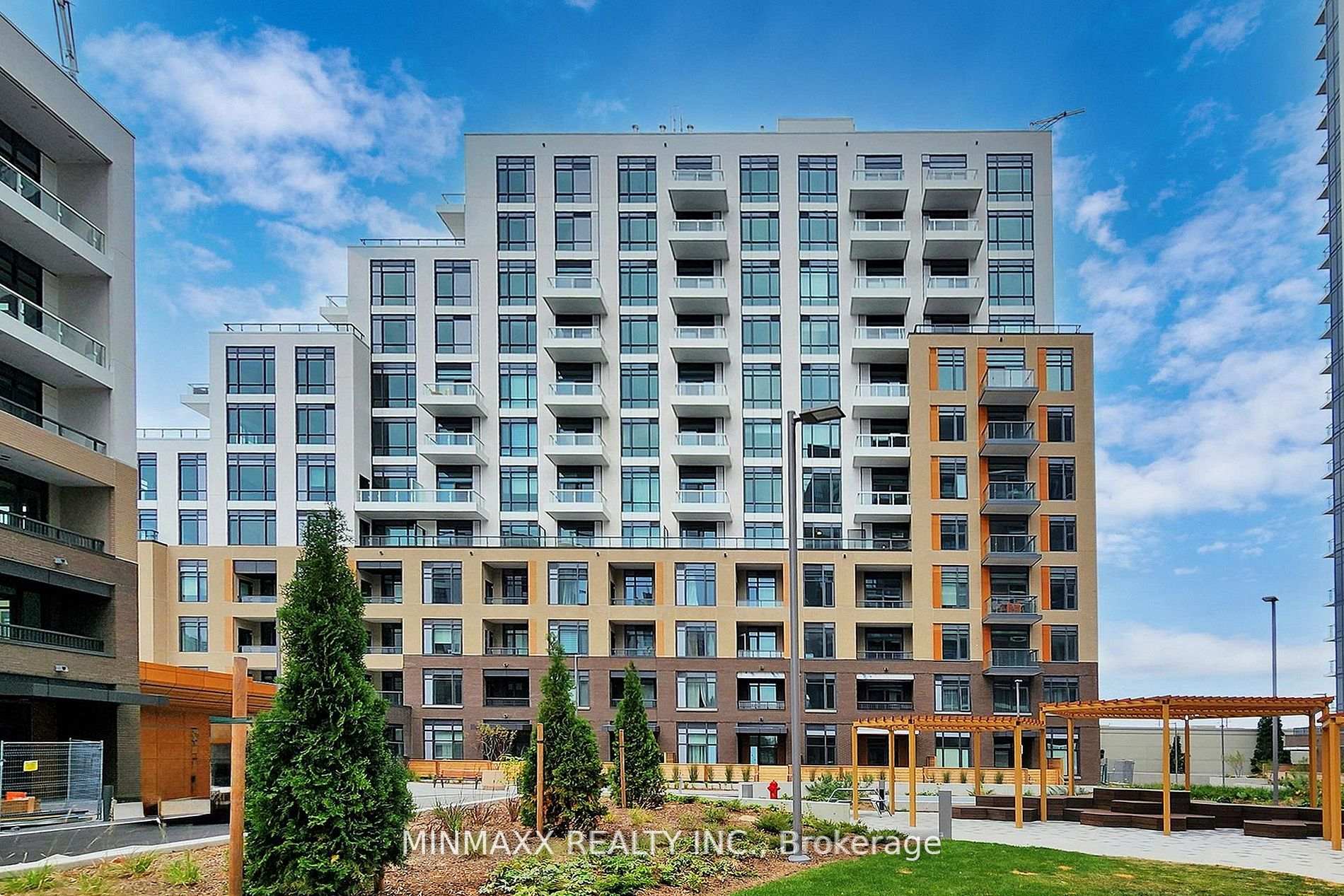 Photo 3 of Unit D620, 8 Beverley Glen Boulevard, Vaughan, Beverley Glen — HOMEH
