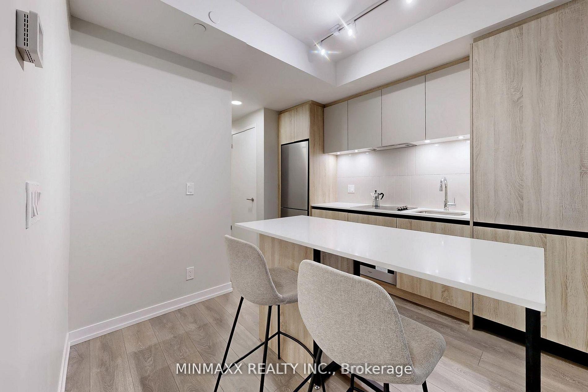 Photo 16 of Unit D620, 8 Beverley Glen Boulevard, Vaughan, Beverley Glen — HOMEH