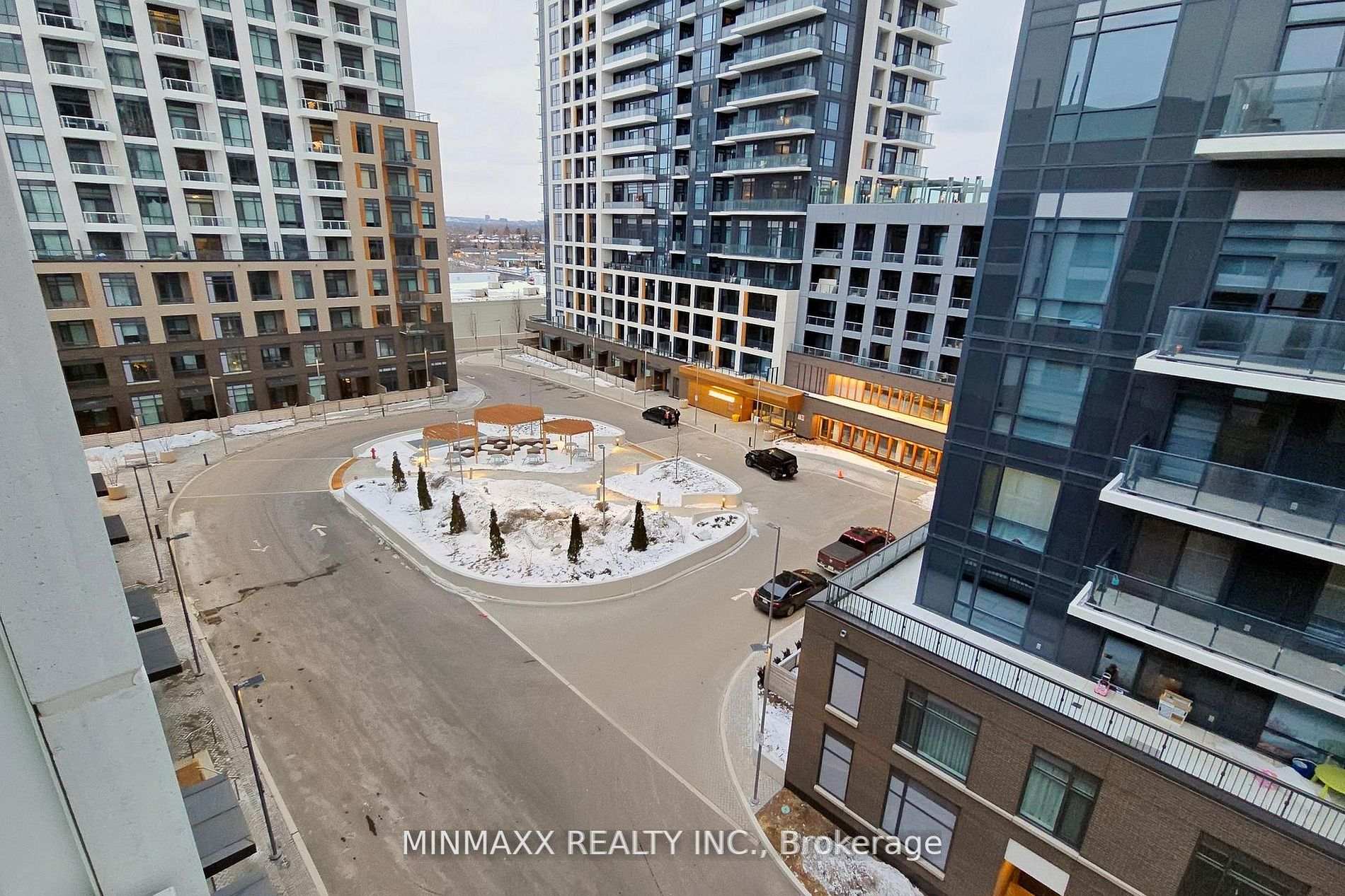 Photo 34 of Unit D620, 8 Beverley Glen Boulevard, Vaughan, Beverley Glen — HOMEH
