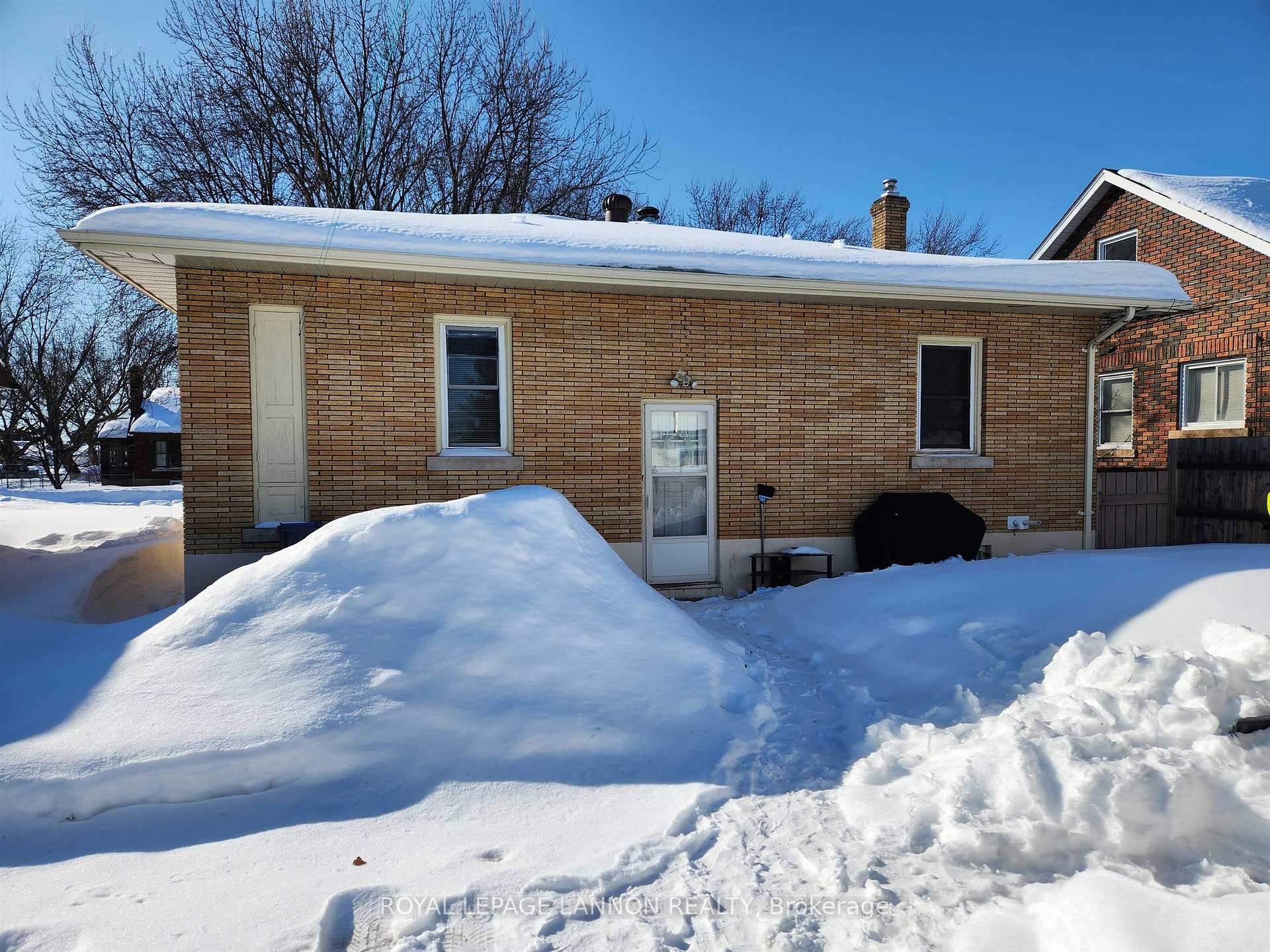 Photo 3 of 536 Hyde Park Avenue, Thunder Bay, Hyde Park — HOMEH