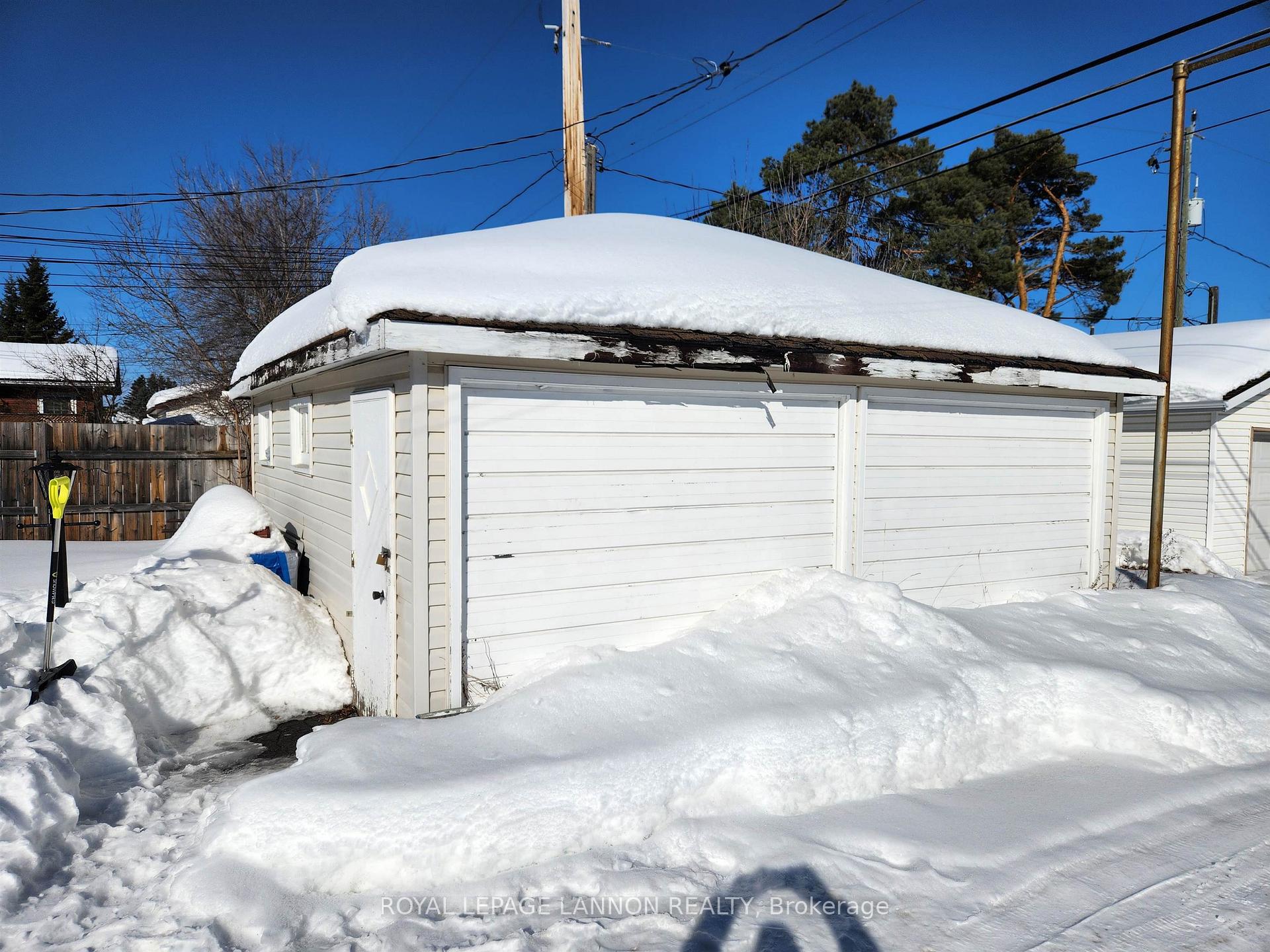 Photo 4 of 536 Hyde Park Avenue, Thunder Bay, Hyde Park — HOMEH