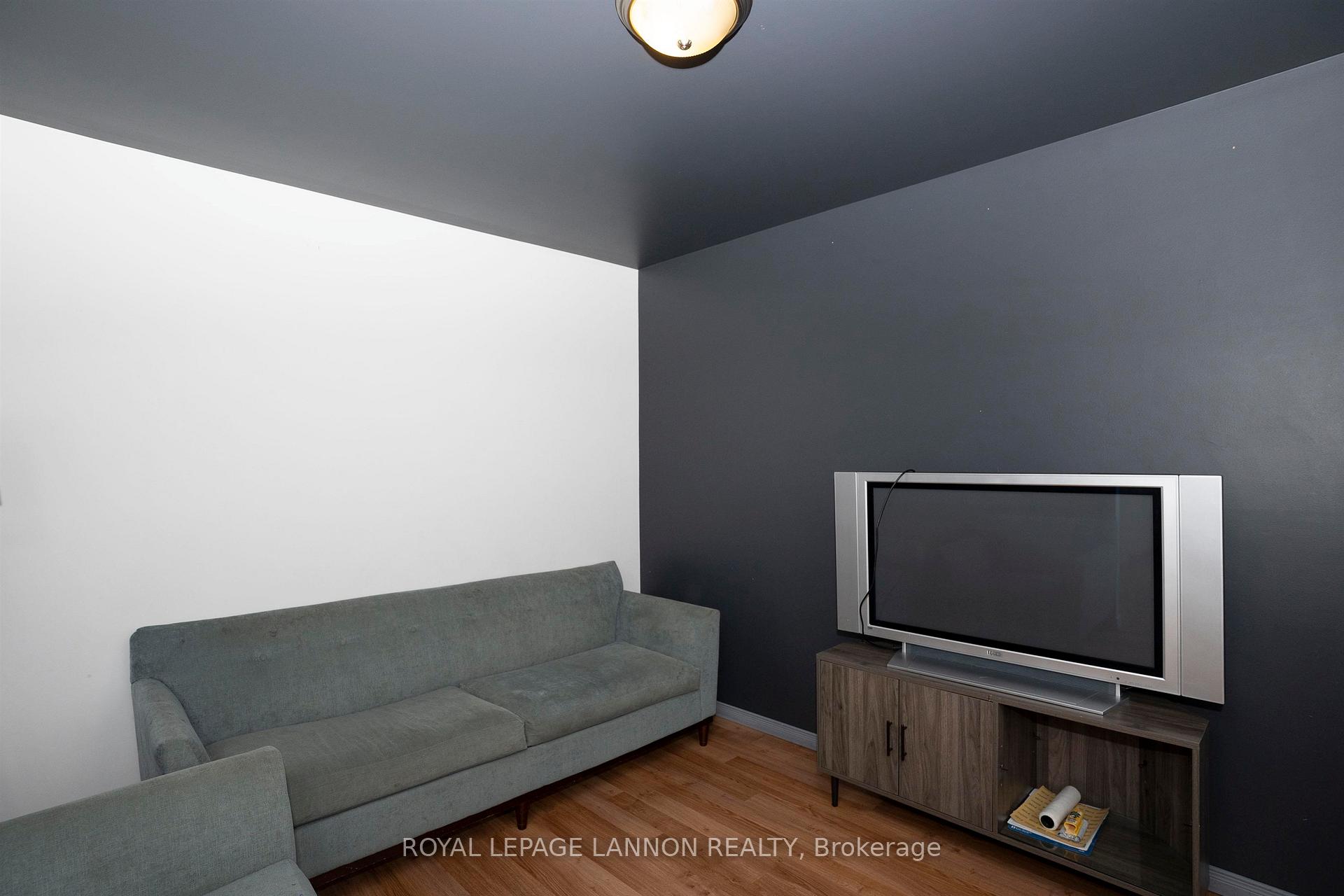 Photo 18 of 319 Vickers Street S, Thunder Bay, Hyde Park — HOMEH