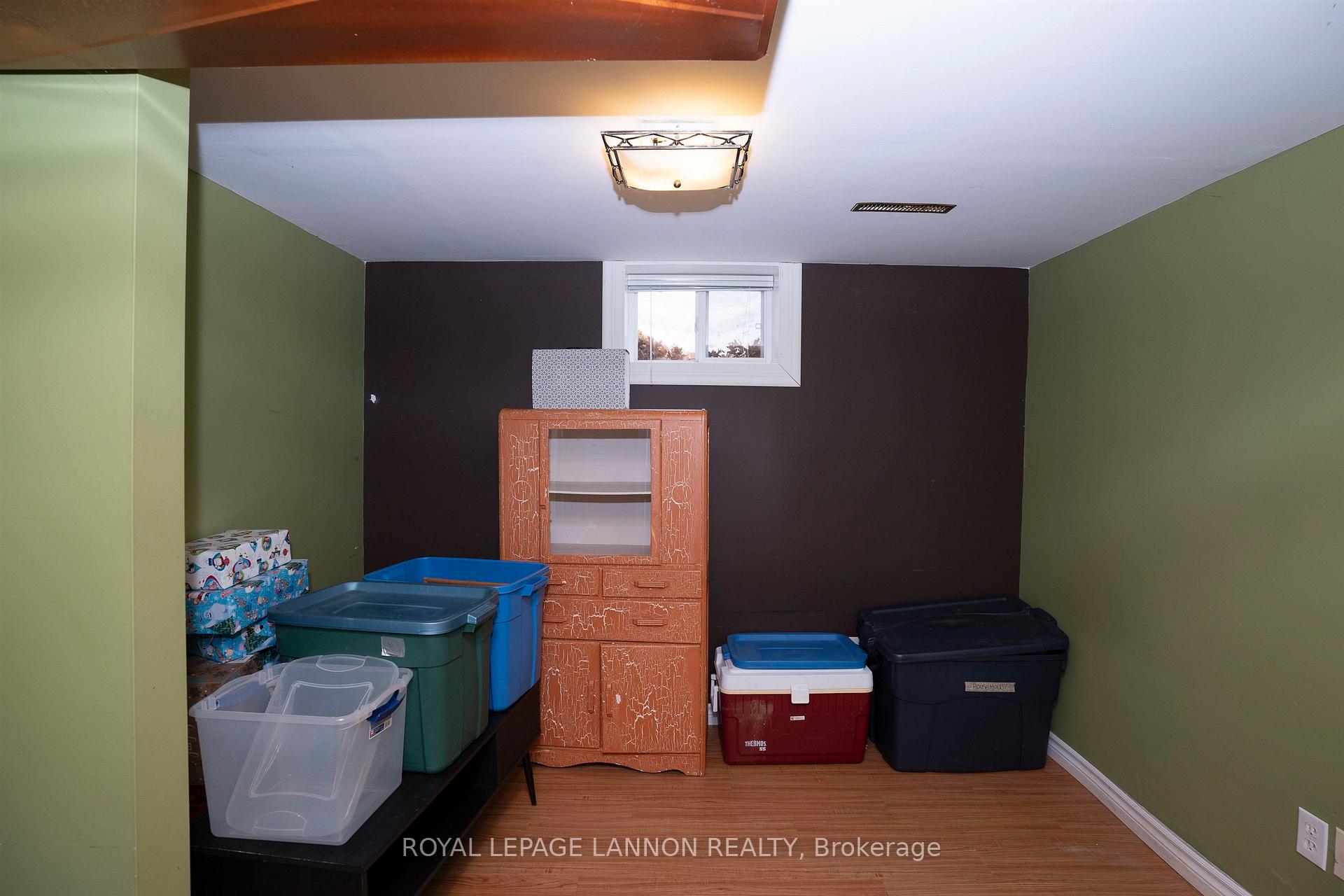 Photo 34 of 319 Vickers Street S, Thunder Bay, Hyde Park — HOMEH