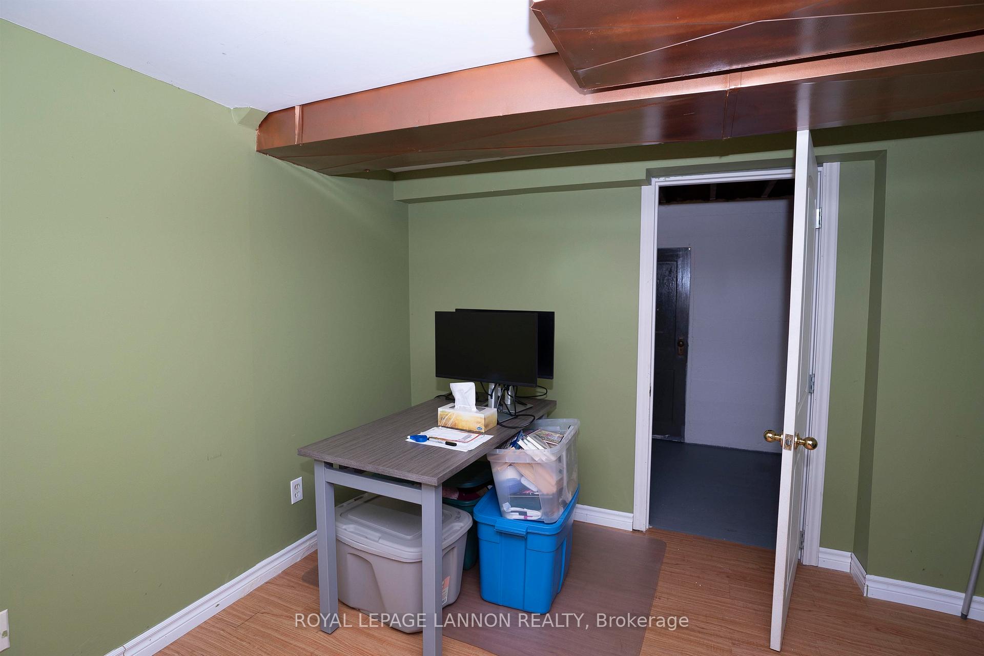 Photo 35 of 319 Vickers Street S, Thunder Bay, Hyde Park — HOMEH