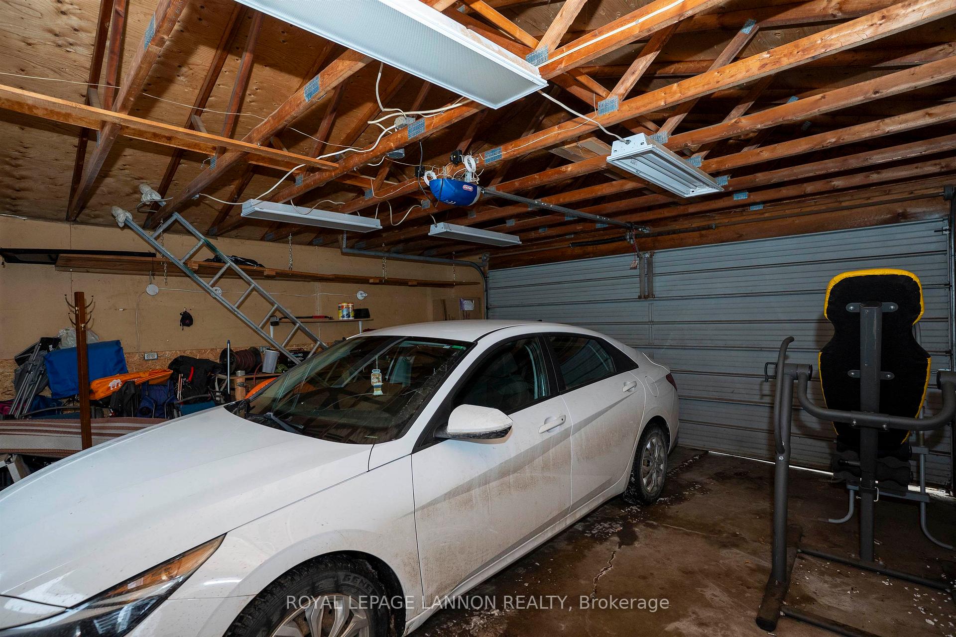 Photo 48 of 319 Vickers Street S, Thunder Bay, Hyde Park — HOMEH