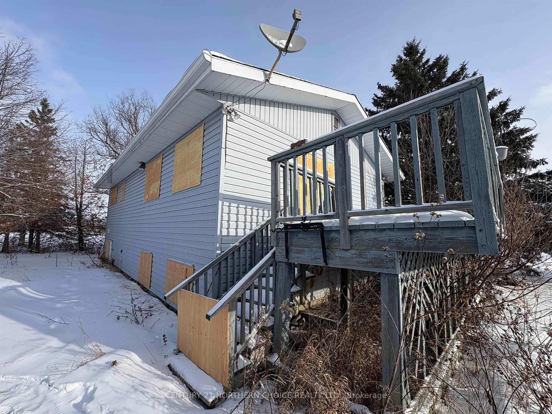 Photo 4 of 91 LaVallee Road S, La Vallee — HOMEH